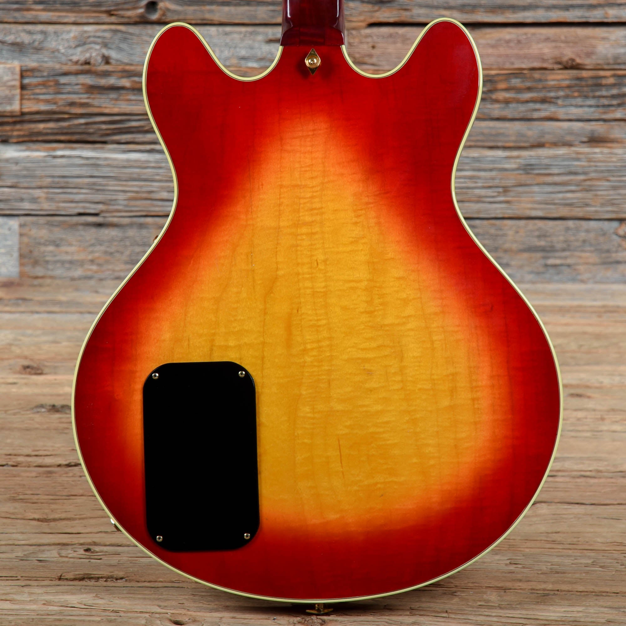 Gibson ES-Artist Cherry Sunburst 1980 Electric Guitars / Semi-Hollow