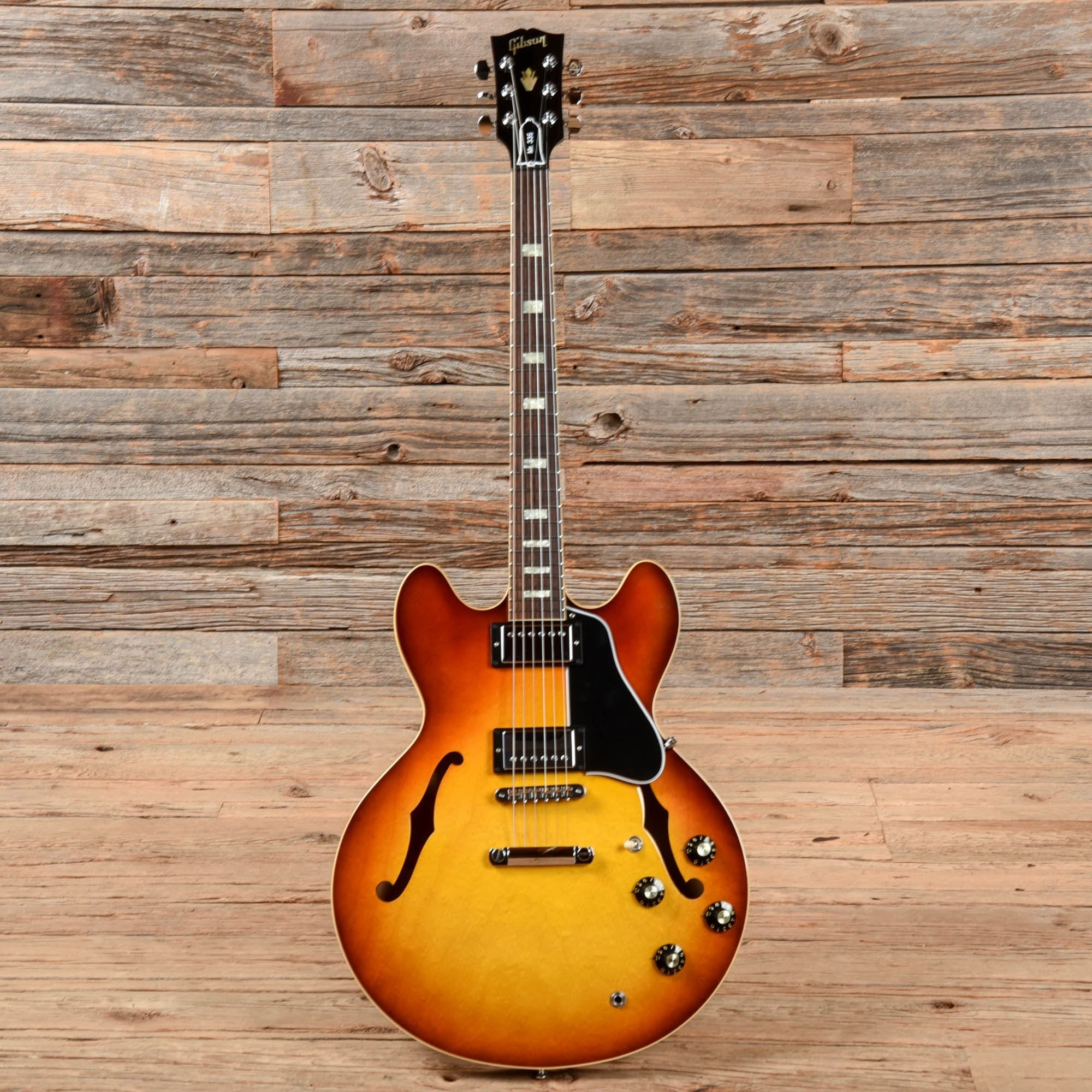 Gibson Memphis Larry Carlton ES-335 Sunburst 2015 Electric Guitars / Semi-Hollow