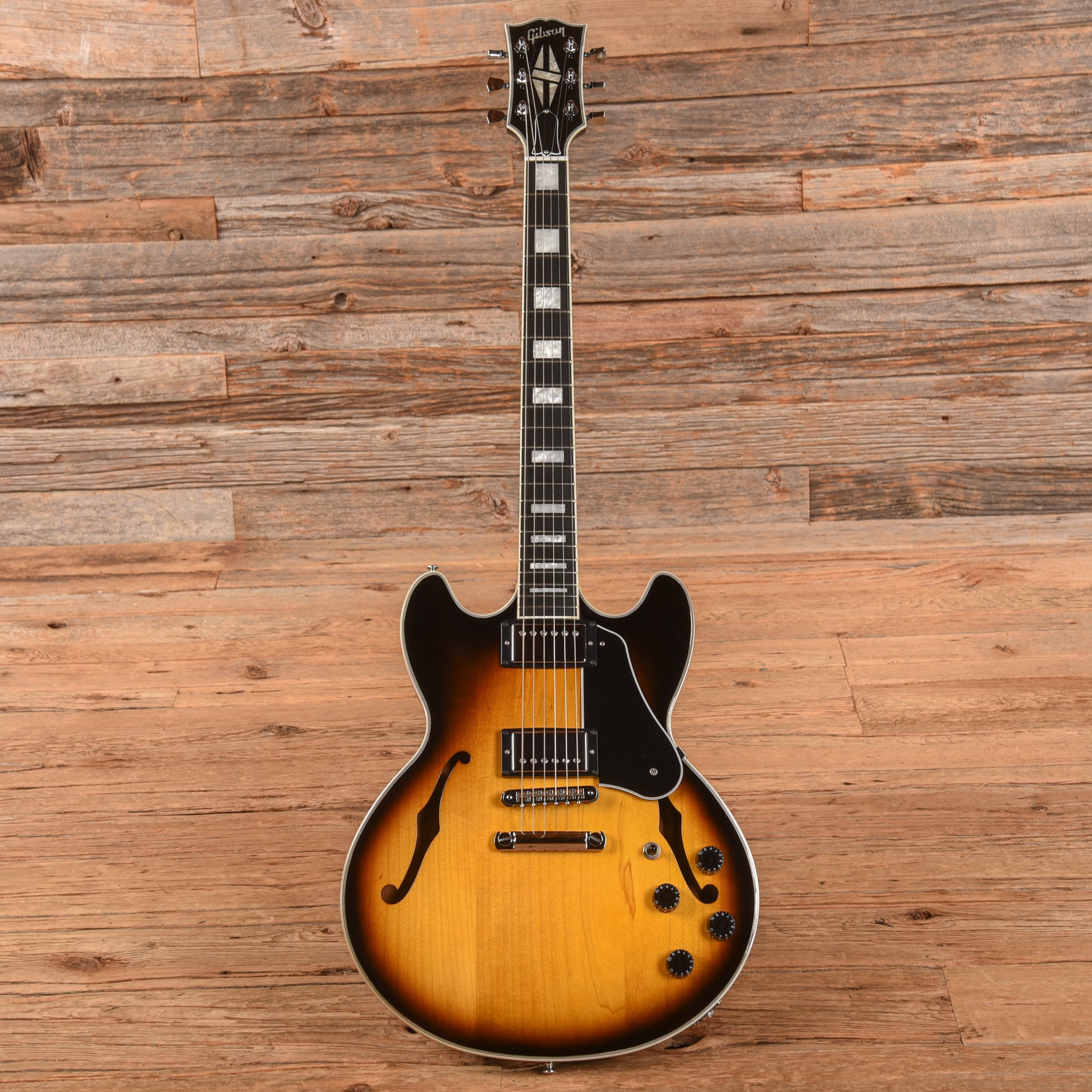 Gibson Midtown Custom Sunburst 2011 Electric Guitars / Semi-Hollow