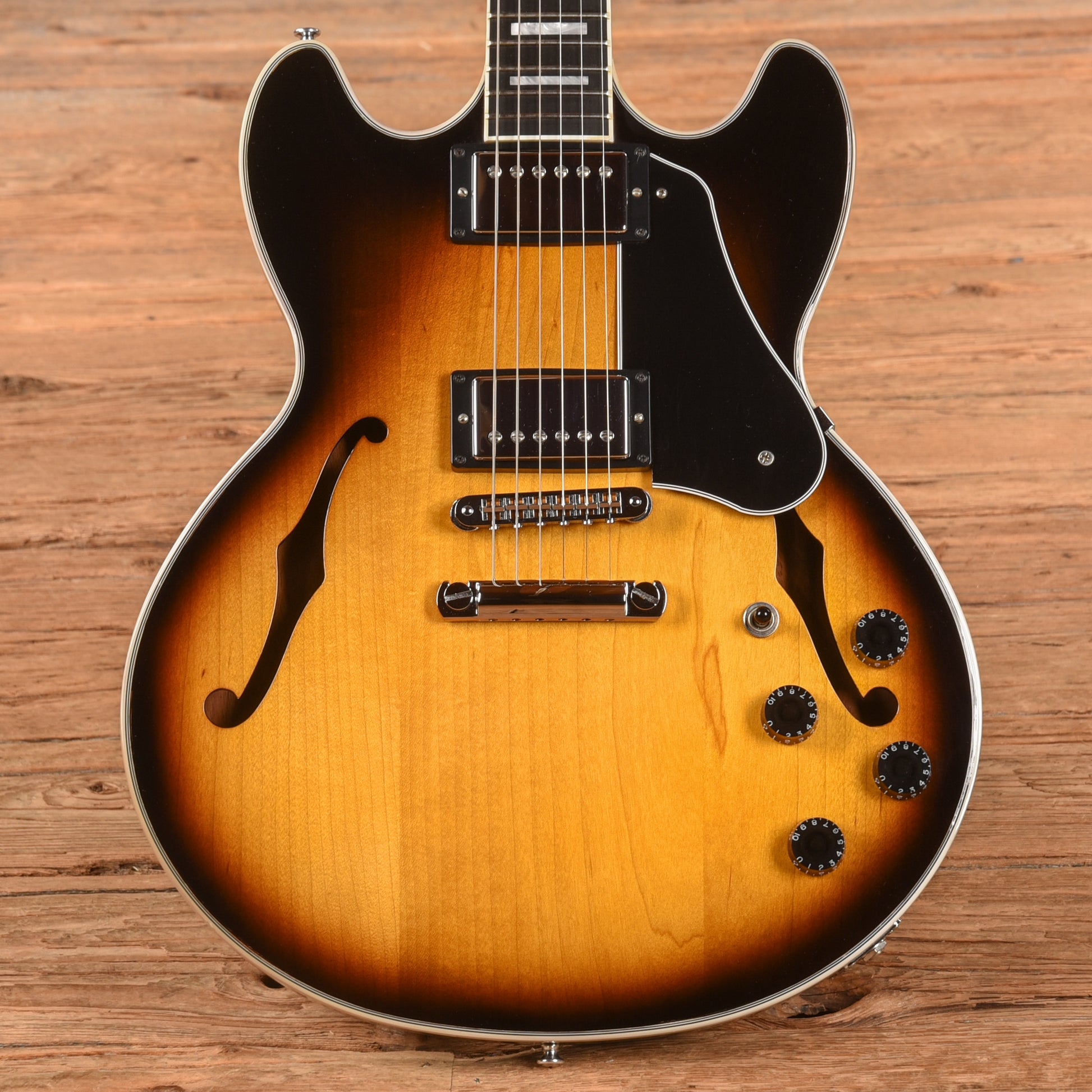 Gibson Midtown Custom Sunburst 2011 Electric Guitars / Semi-Hollow