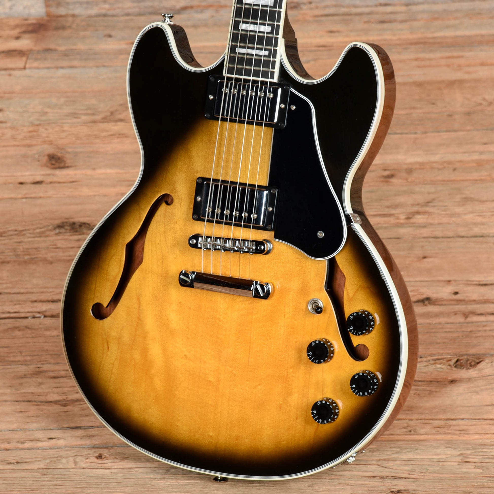 Gibson Midtown Custom Sunburst 2012 Electric Guitars / Semi-Hollow