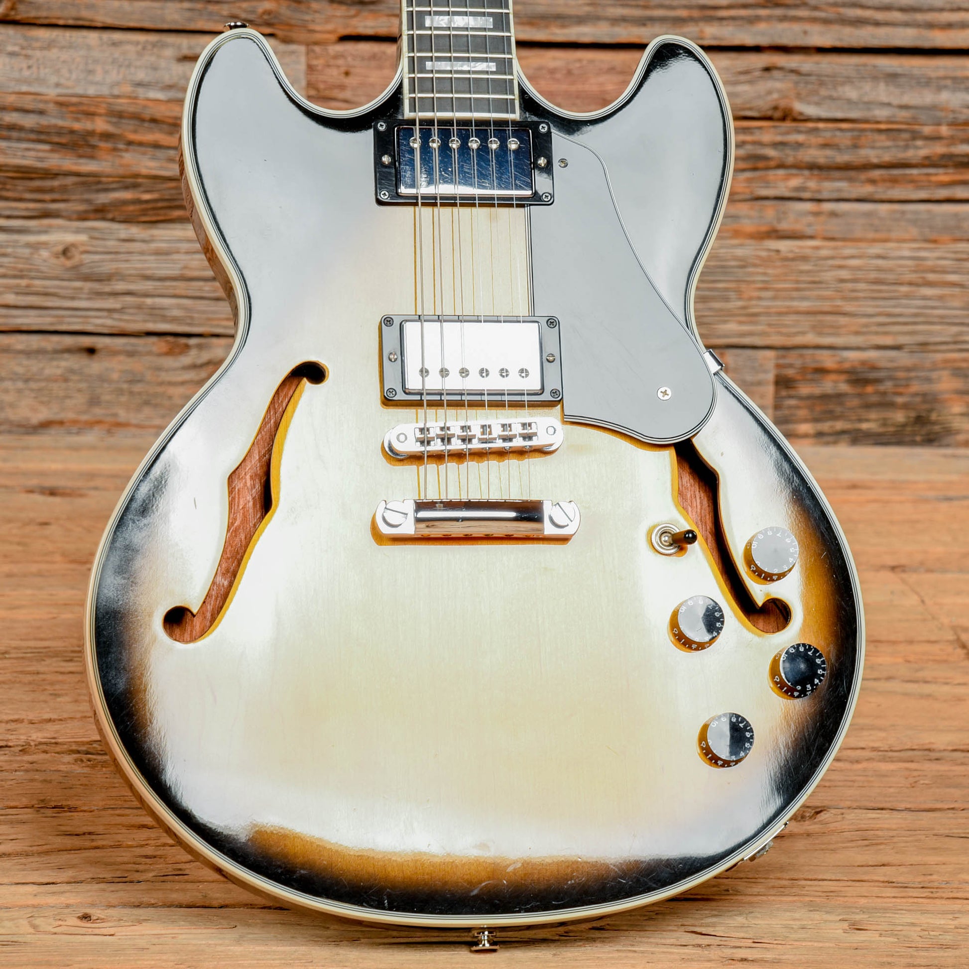 Gibson Midtown Custom Sunburst 2012 Electric Guitars / Semi-Hollow