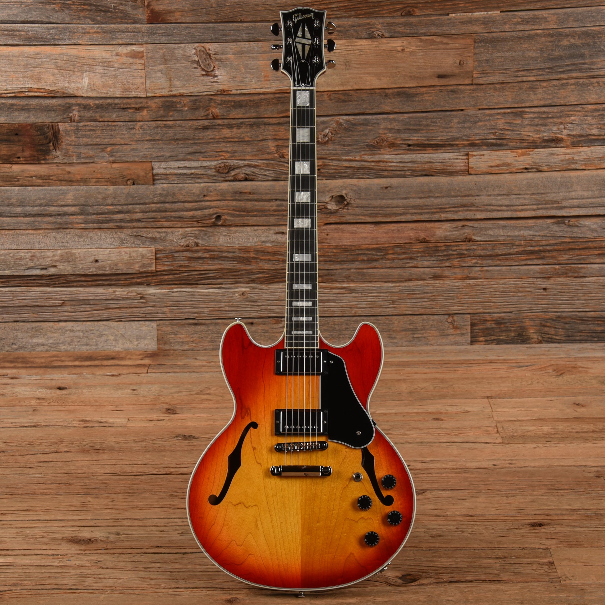 Gibson Midtown Custom Sunburst 2012 Electric Guitars / Semi-Hollow