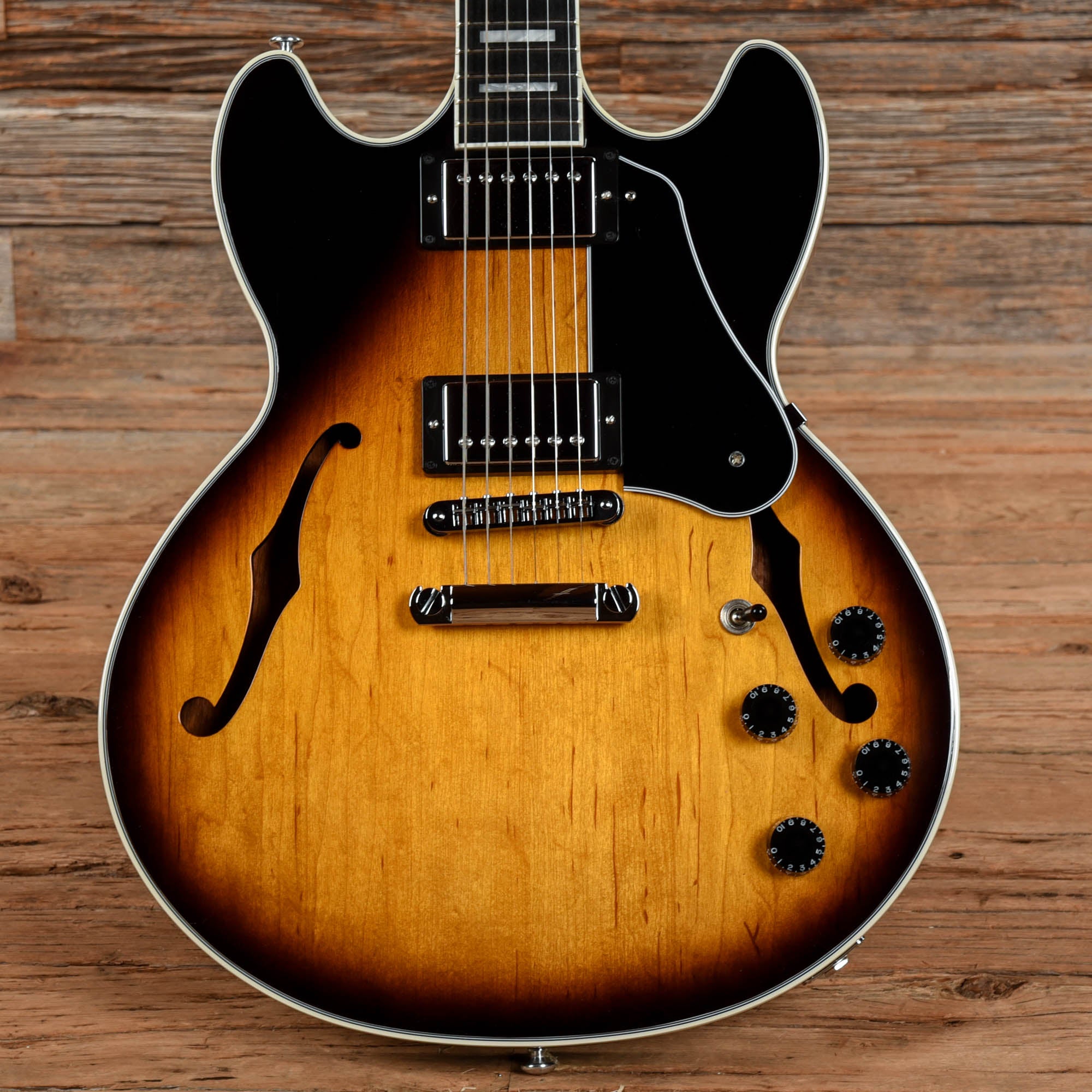 Gibson Midtown Custom Sunburst 2014 – Chicago Music Exchange