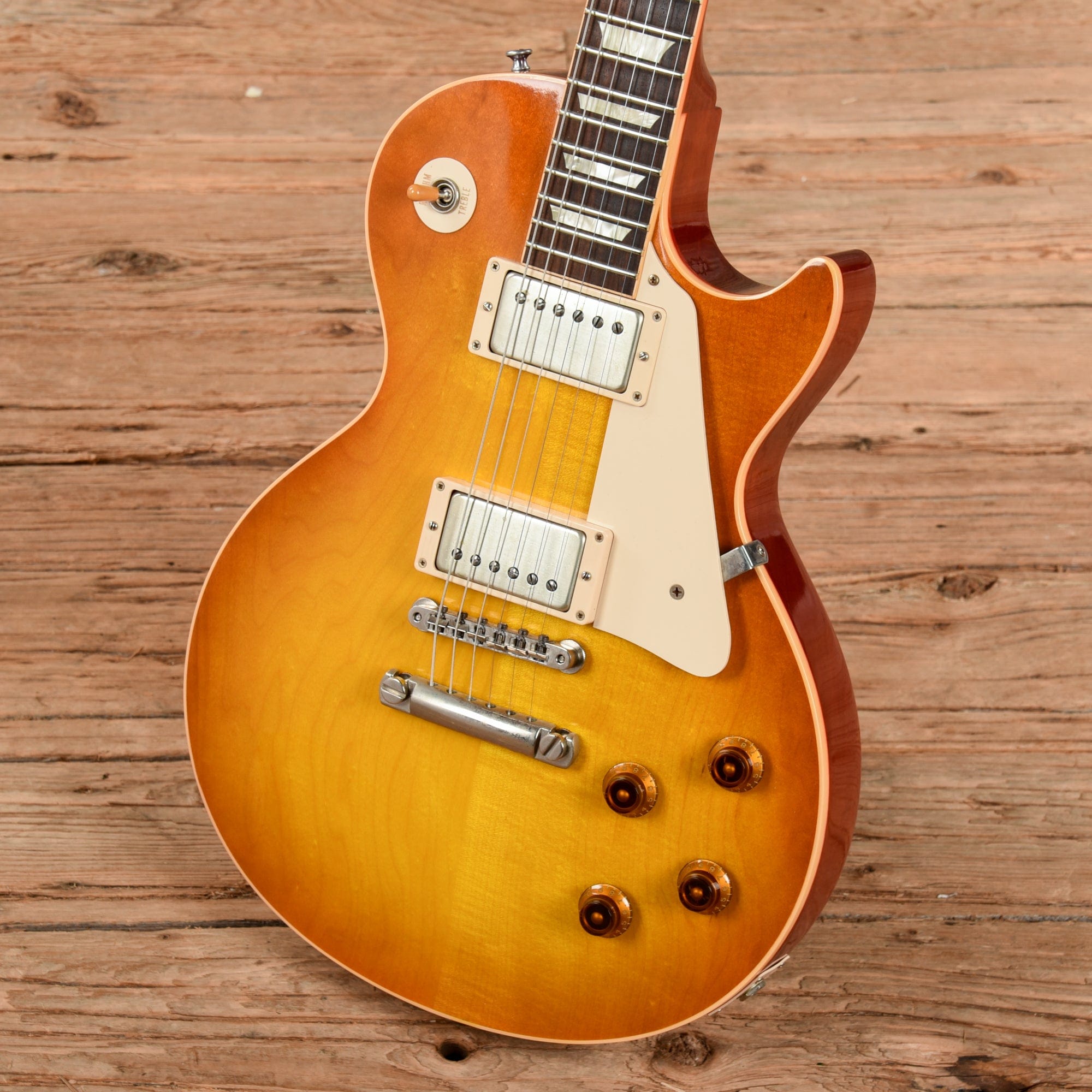 Gibson Custom 1960 Les Paul Standard Reissue G0 Sunburst Electric Guitars / Solid Body