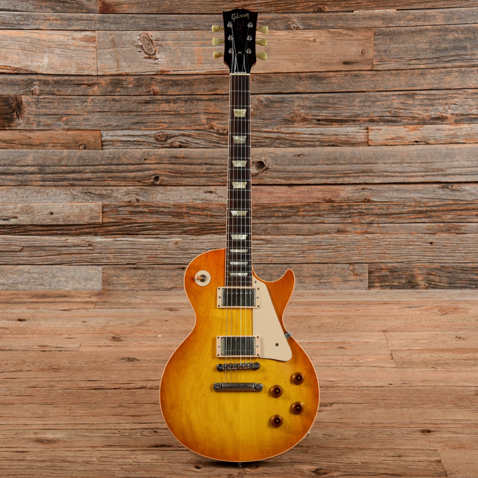 Gibson Custom 1960 Les Paul Standard Reissue G0 Sunburst Electric Guitars / Solid Body