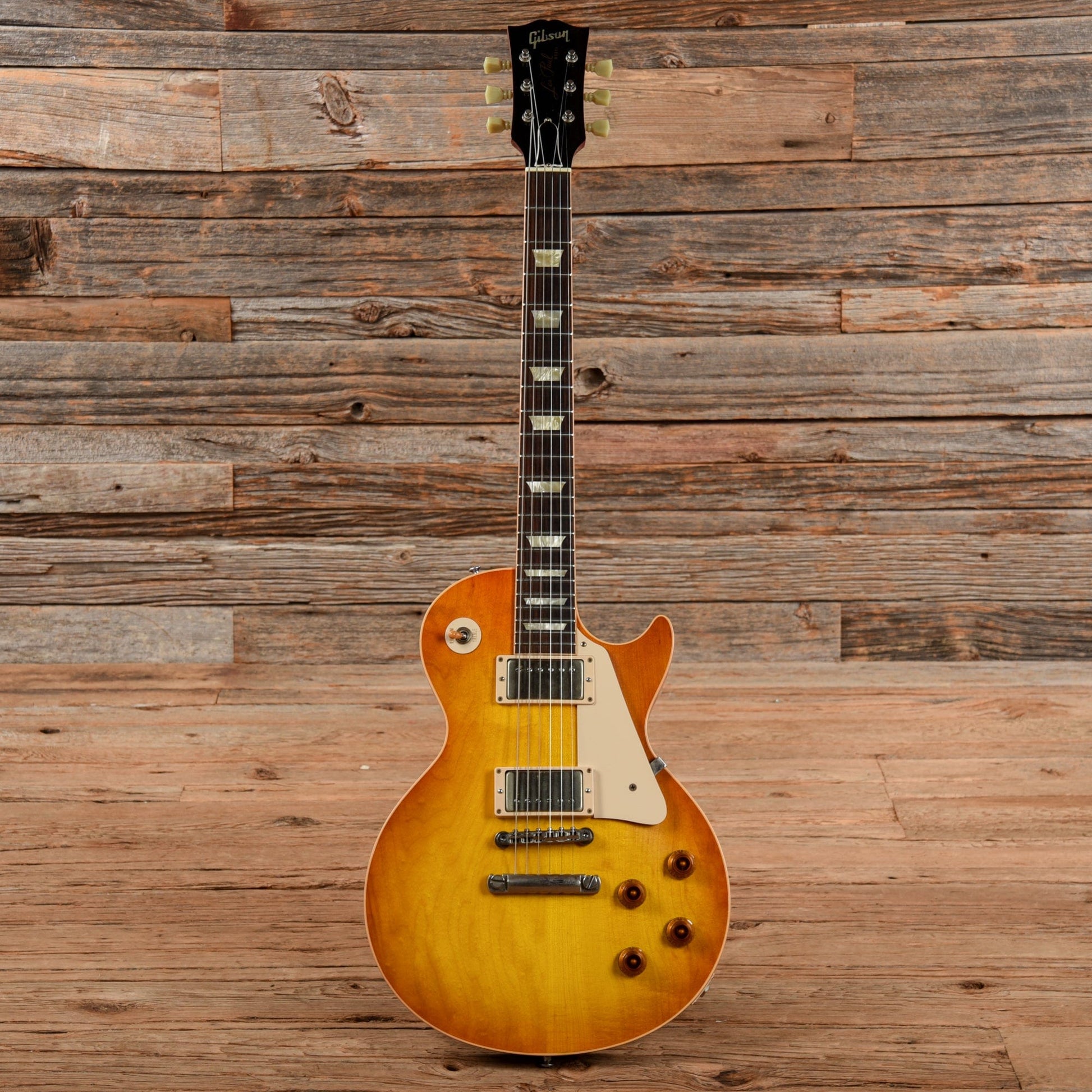 Gibson Custom 1960 Les Paul Standard Reissue G0 Sunburst Electric Guitars / Solid Body