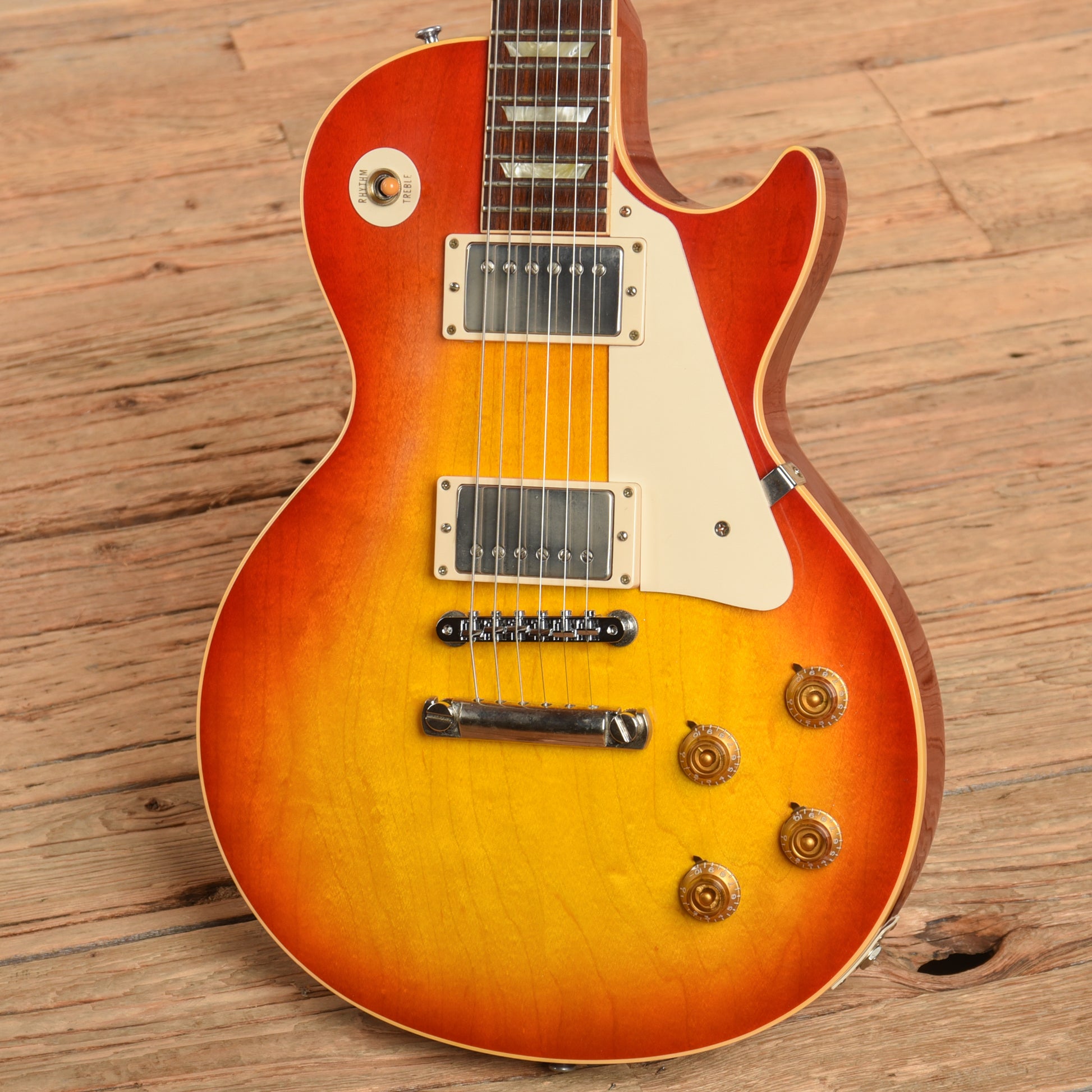 Gibson Custom '58 Les Paul Standard Reissue Sunburst 2007 Electric Guitars / Solid Body