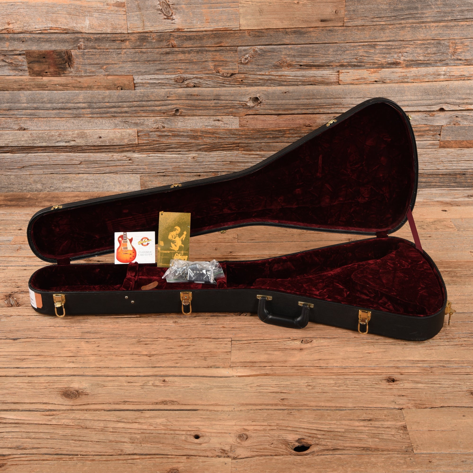 Gibson Custom 67 Flying V Reissue Natural Electric Guitars / Solid Body