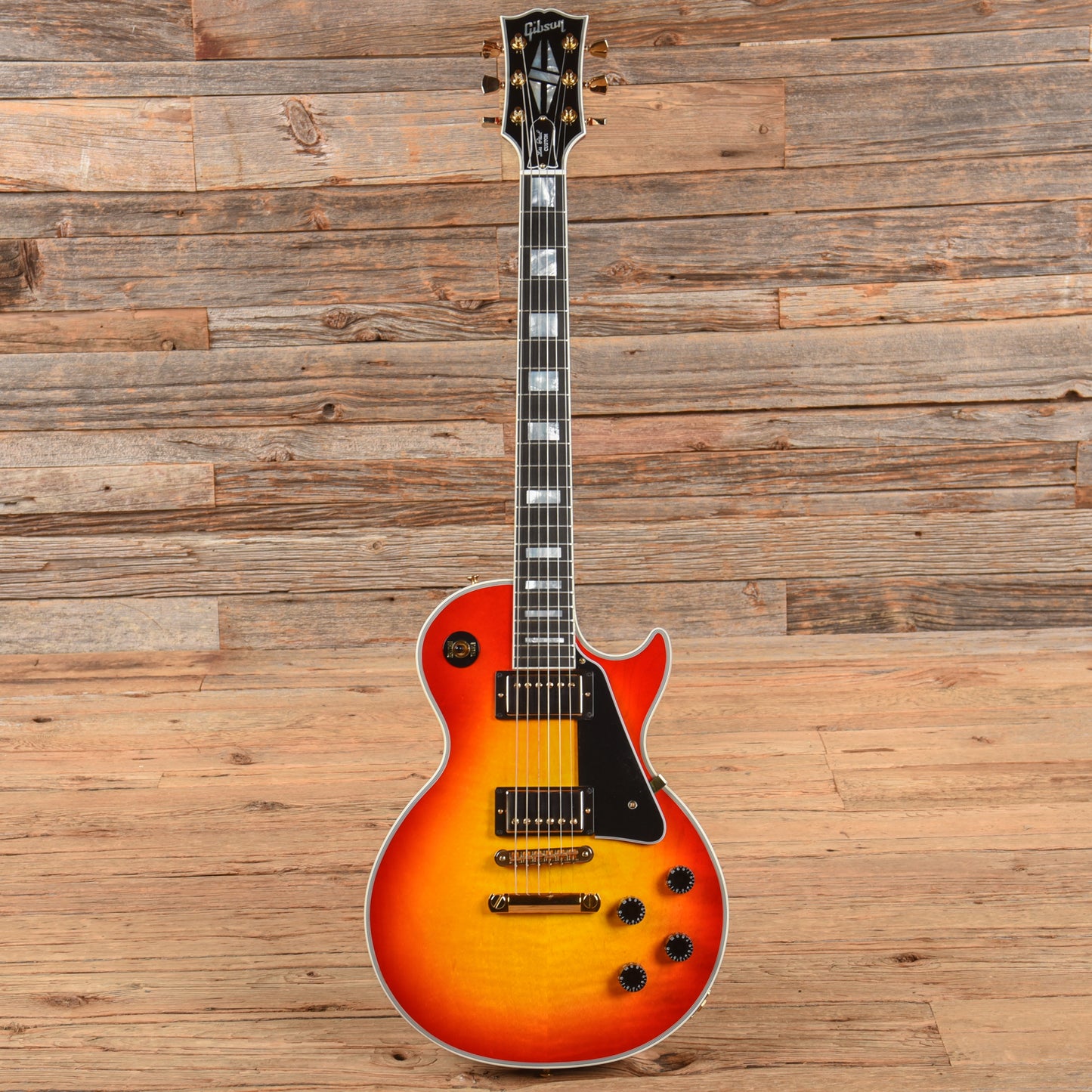 Gibson Custom Les Paul Custom Cherry Sunburst 2016 Electric Guitars / Solid Body