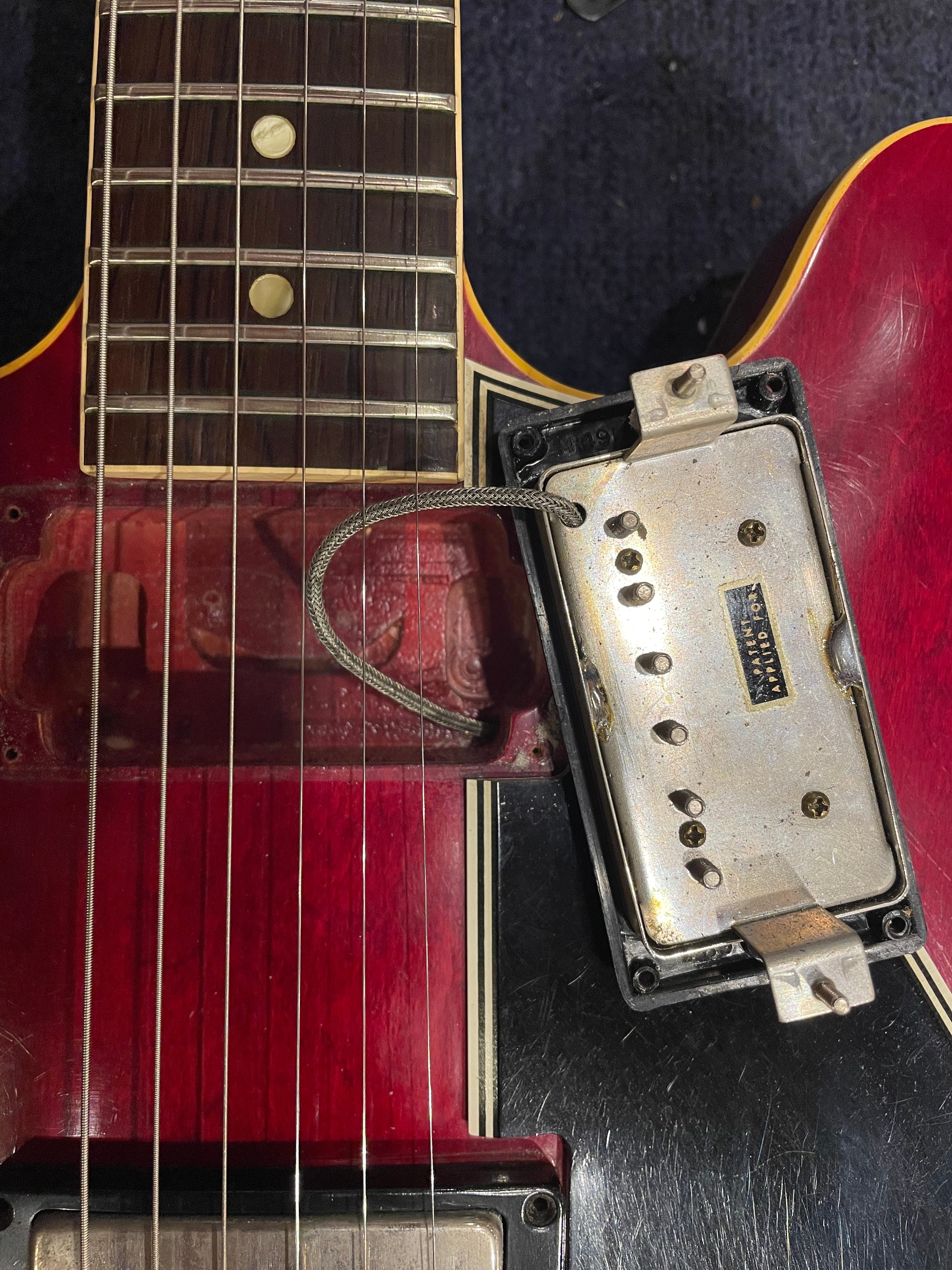 Gibson ES-335 Cherry 1961 Electric Guitars / Solid Body