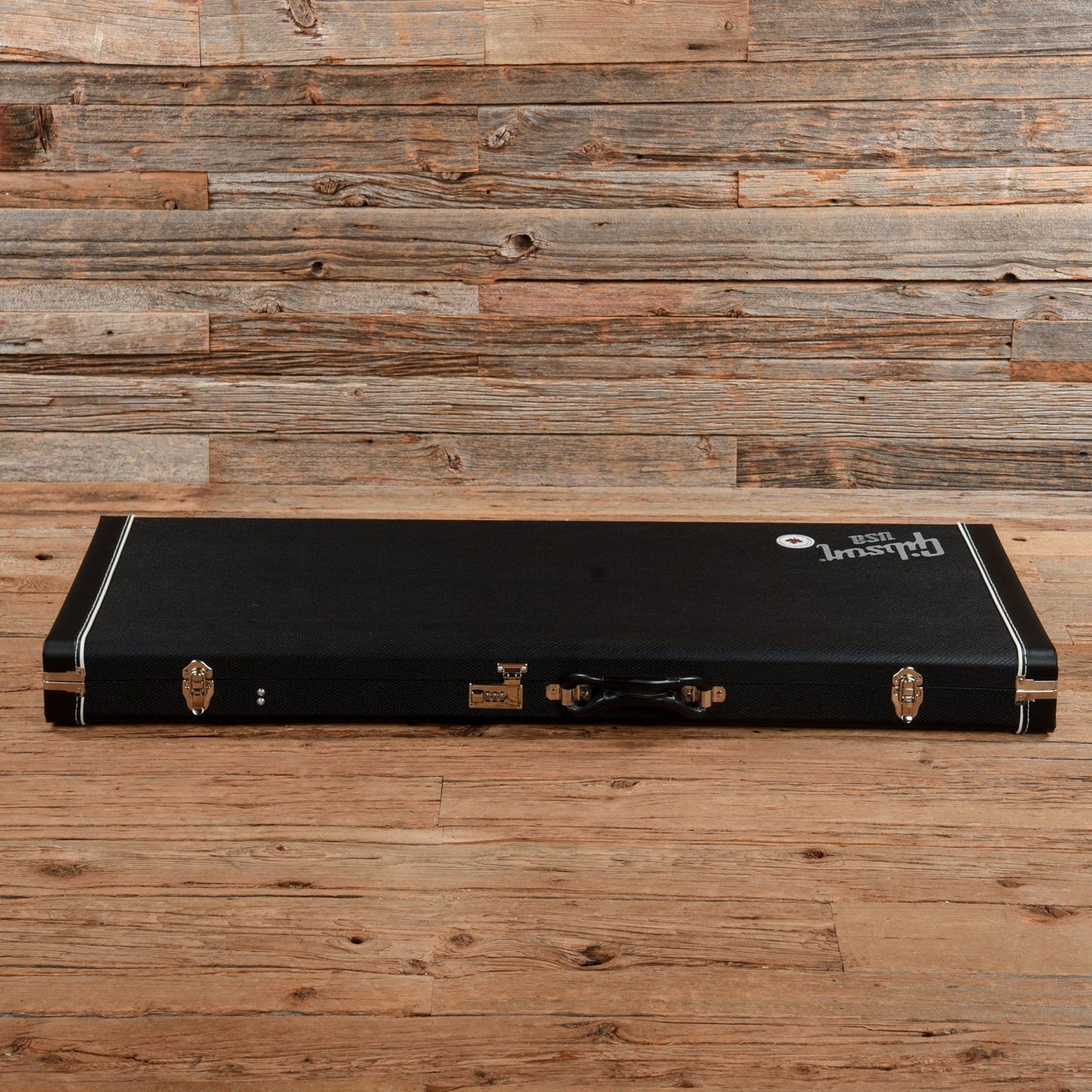 Gibson Explorer '76 Classic White 2004 Electric Guitars / Solid Body