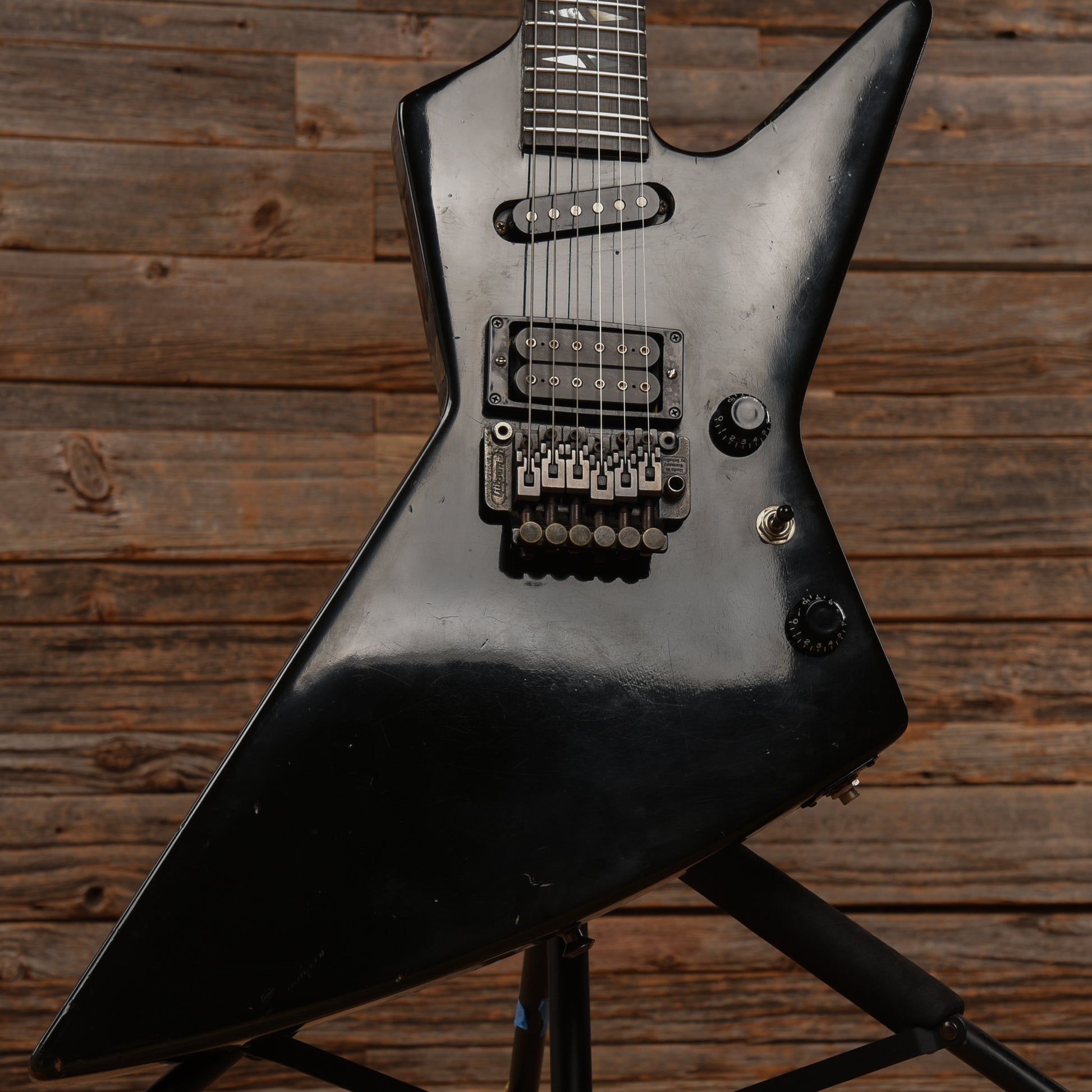 Gibson Explorer 90 Black 1992 Electric Guitars / Solid Body