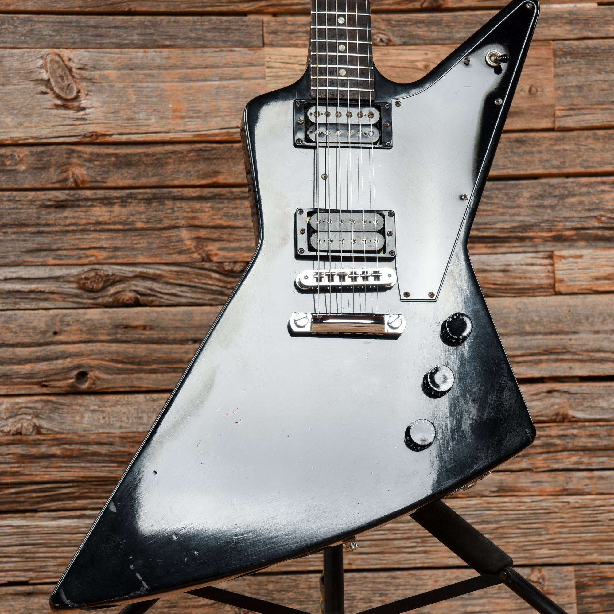 Gibson Explorer Black 2005 – Chicago Music Exchange