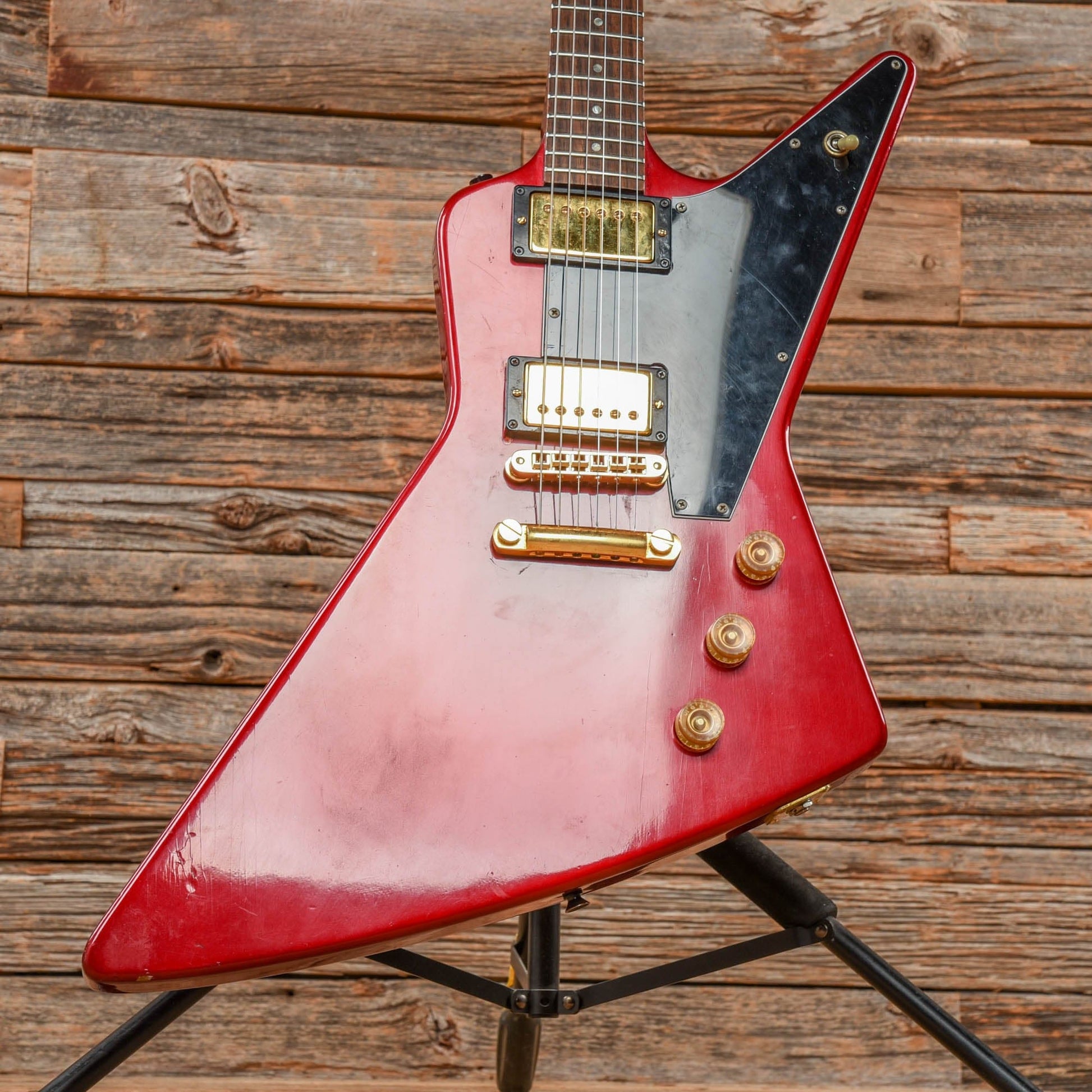 Gibson Explorer Cherry 1983 Electric Guitars / Solid Body
