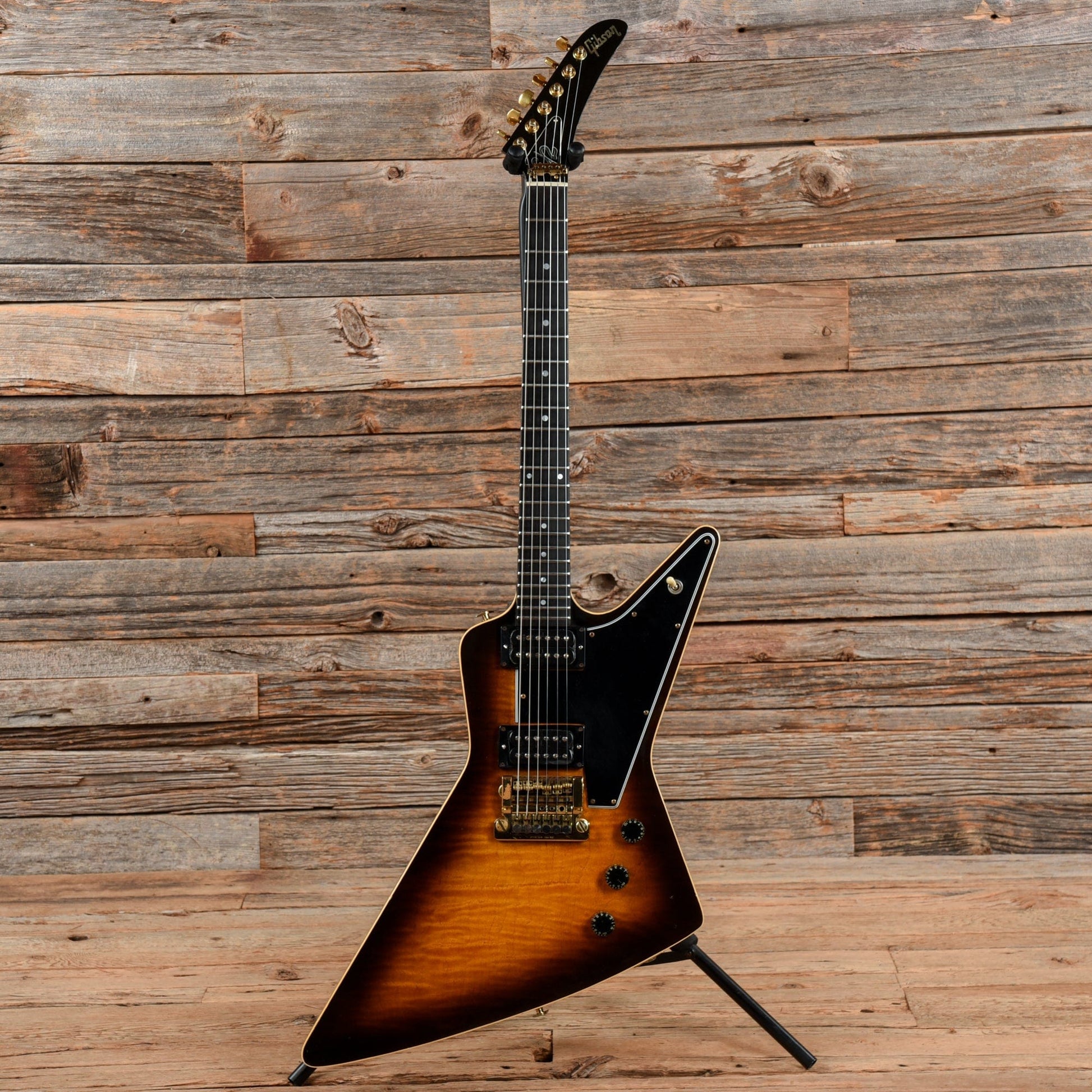 Gibson Explorer E2 CMT Sunburst 1982 Electric Guitars / Solid Body