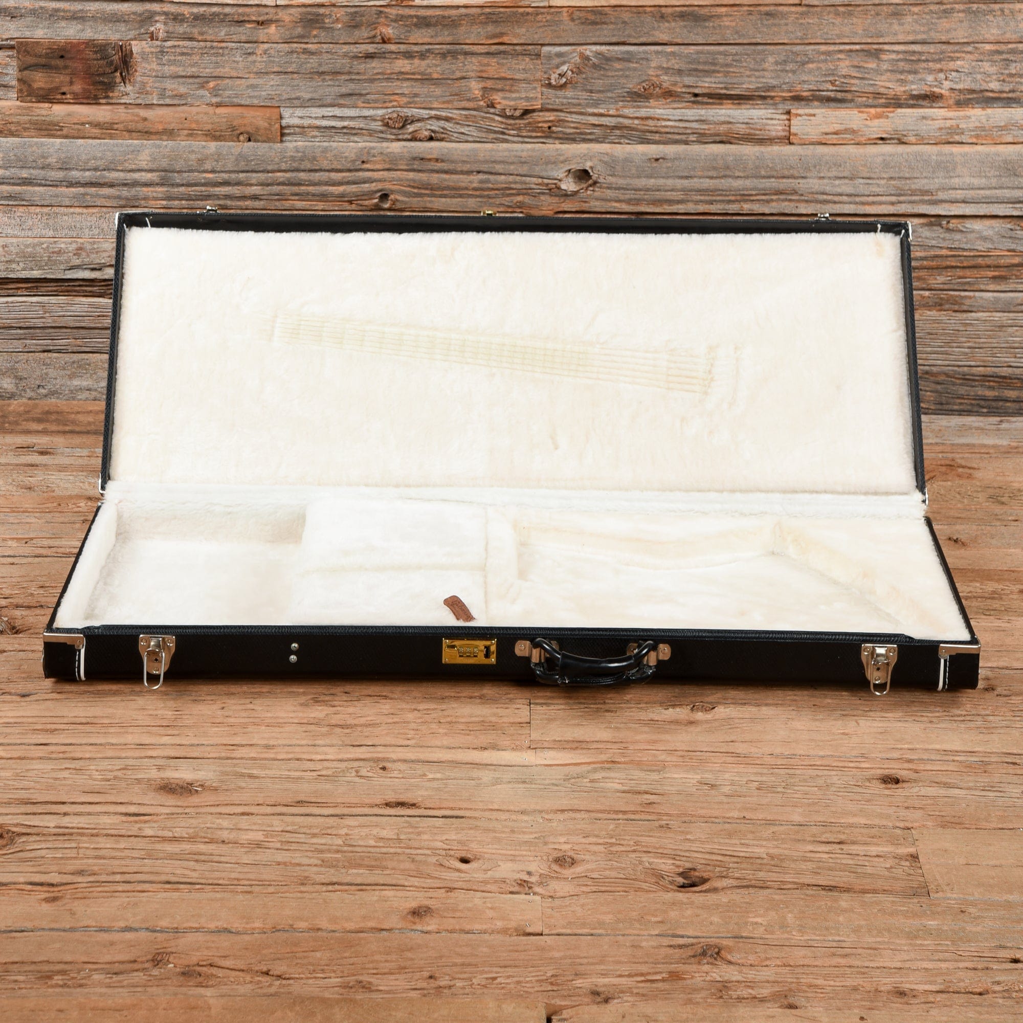 Gibson Explorer Pro Cherry 2007 Electric Guitars / Solid Body