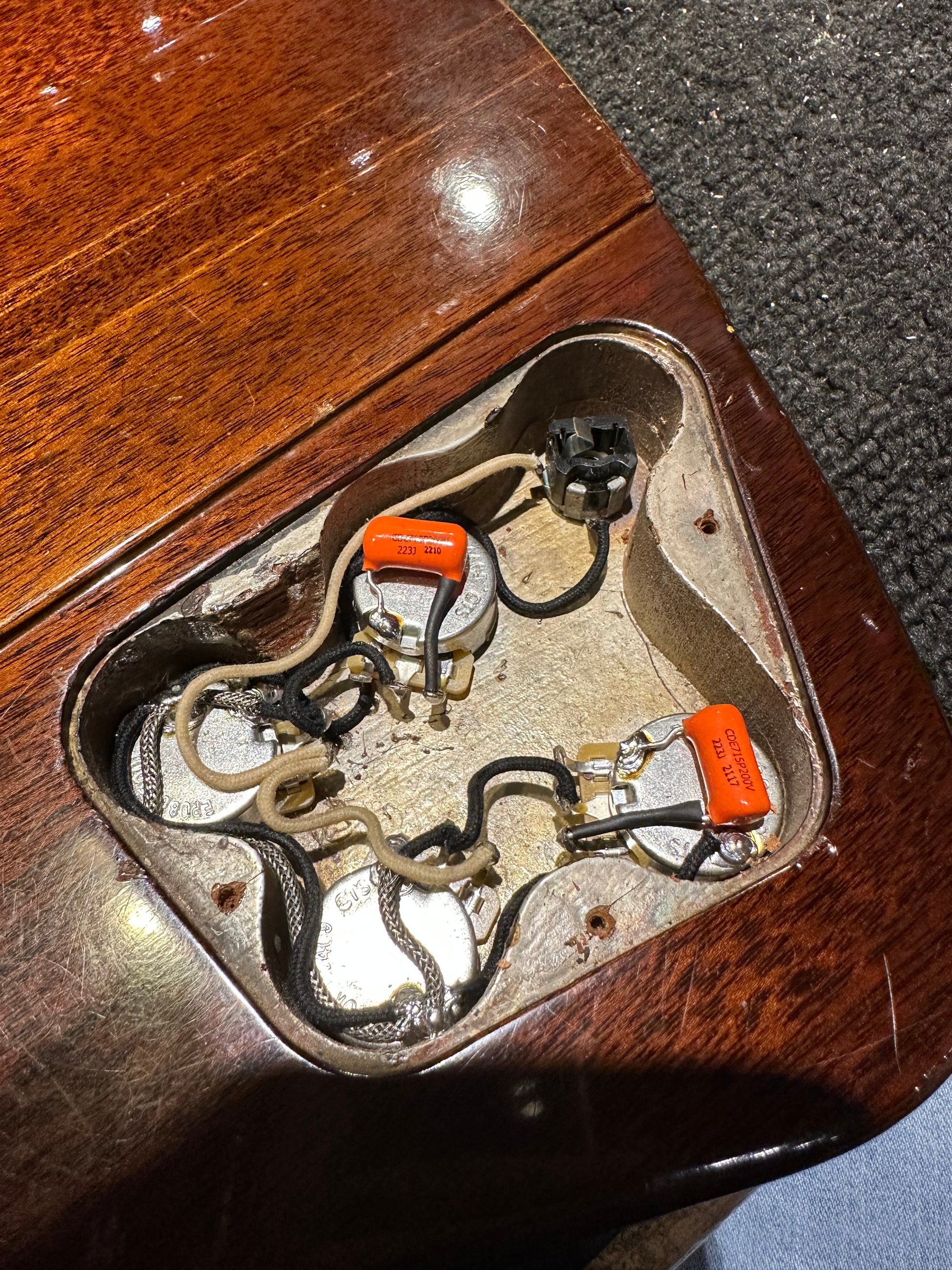 Gibson Firebird III Sunburst 1964 Electric Guitars / Solid Body