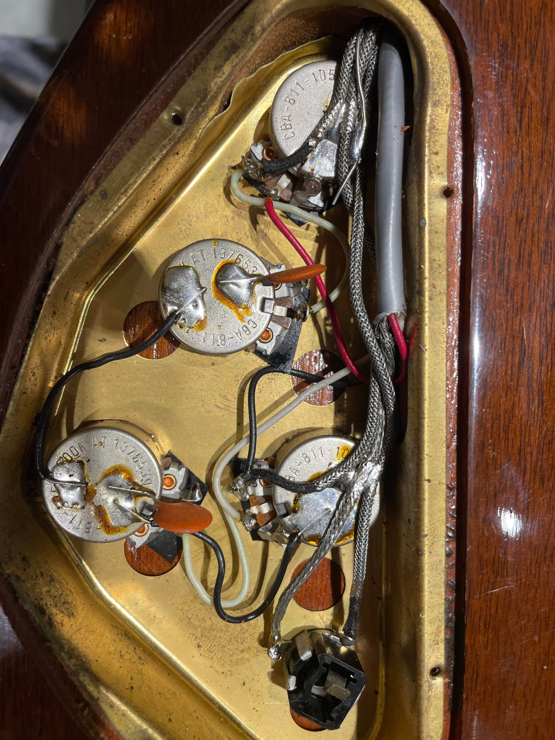 Gibson Firebird III Sunburst 1965 Electric Guitars / Solid Body