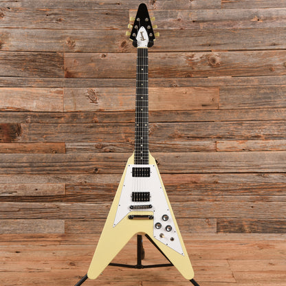 Gibson Flying V '67 Alpine White Refinish 1995 Electric Guitars / Solid Body