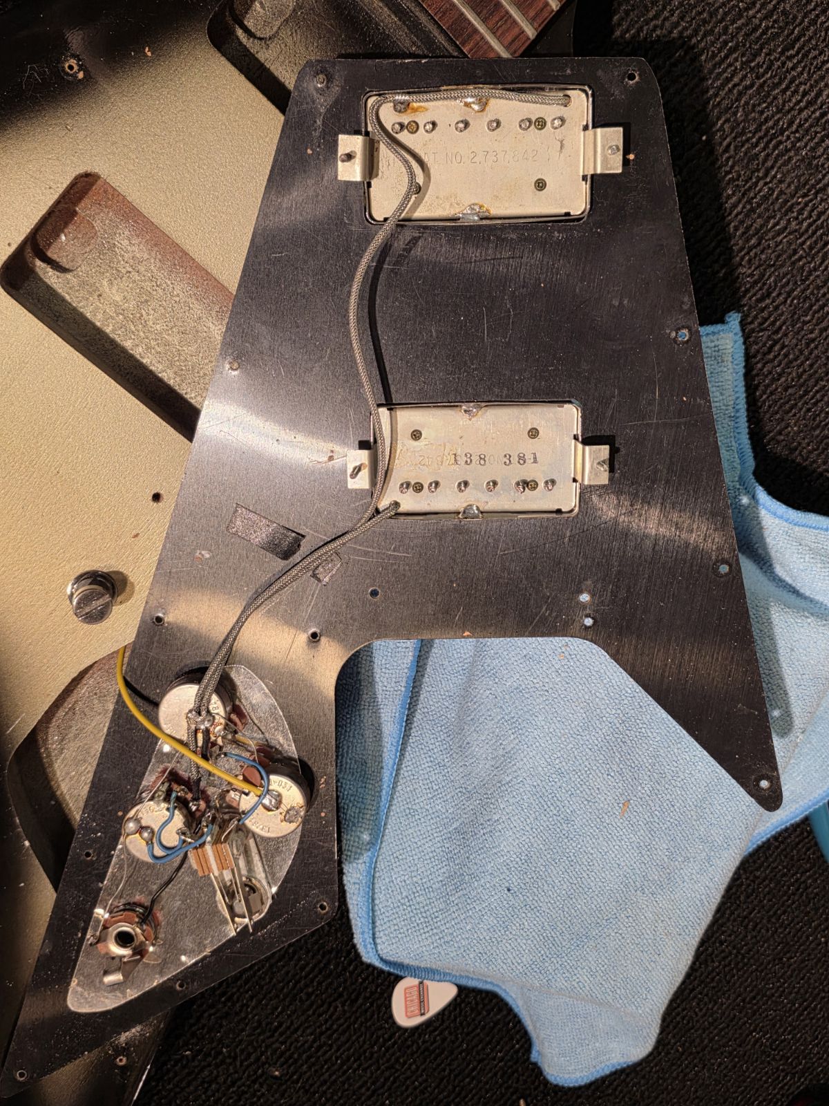 Gibson Flying V Silverburst 1982 Electric Guitars / Solid Body