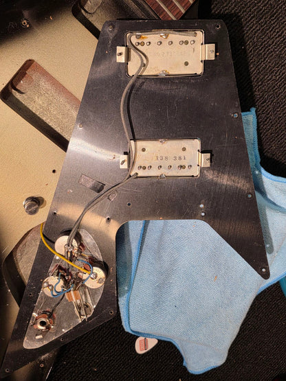 Gibson Flying V Silverburst 1982 Electric Guitars / Solid Body