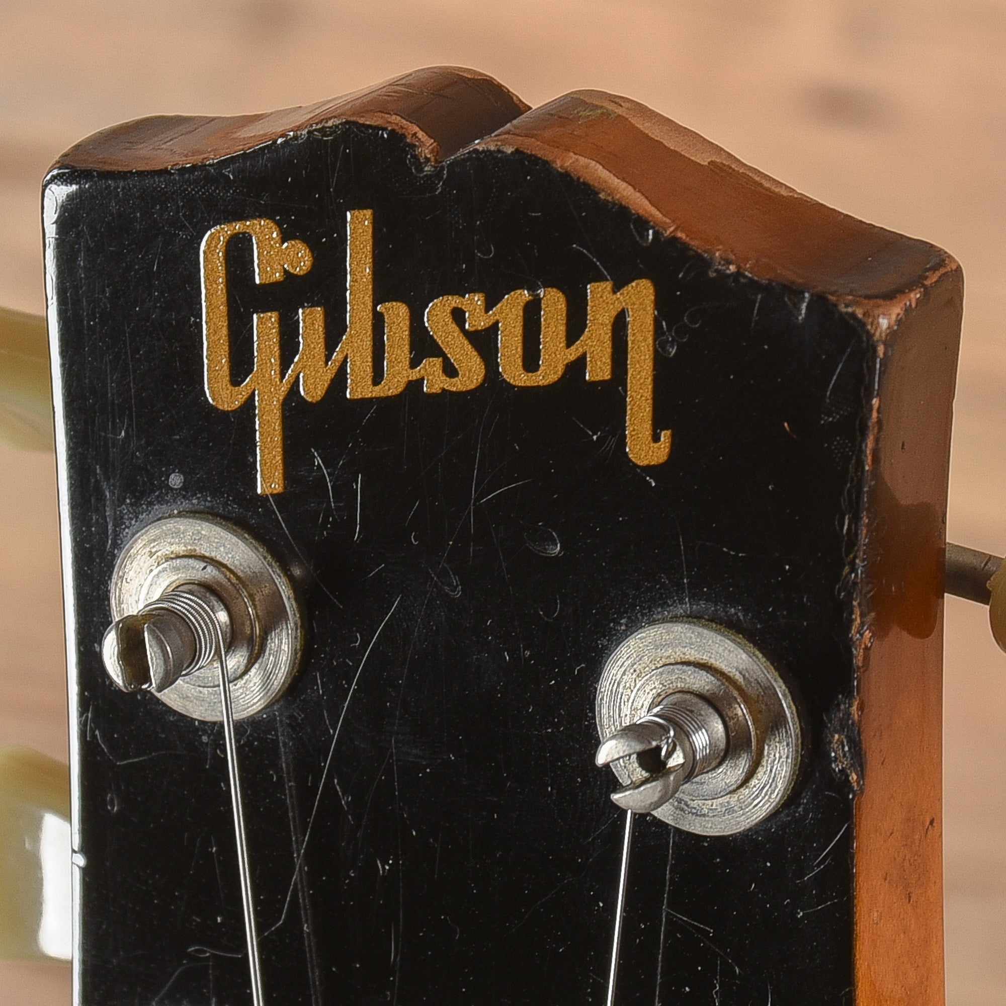 Gibson L-6S Deluxe Sunburst 1978 Electric Guitars / Solid Body