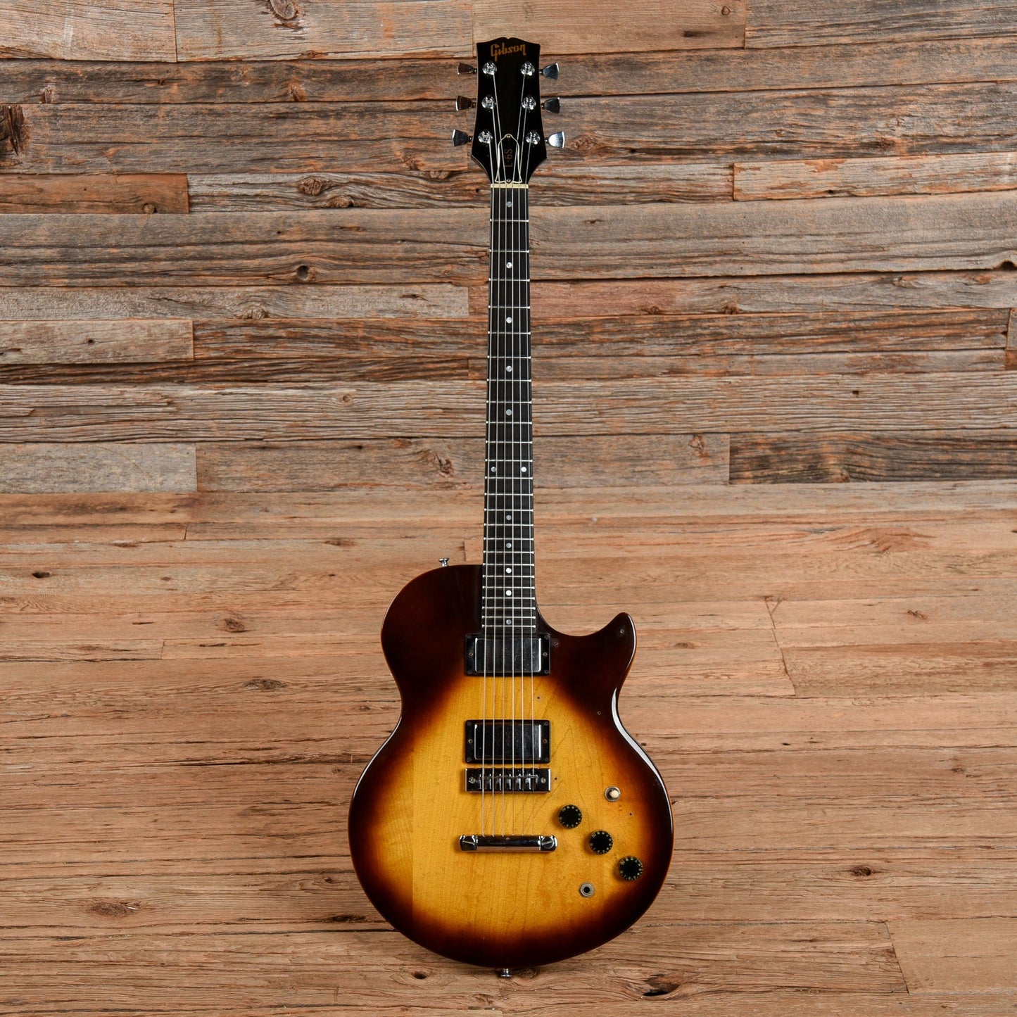 Gibson L-6S Sunburst 1979 Electric Guitars / Solid Body