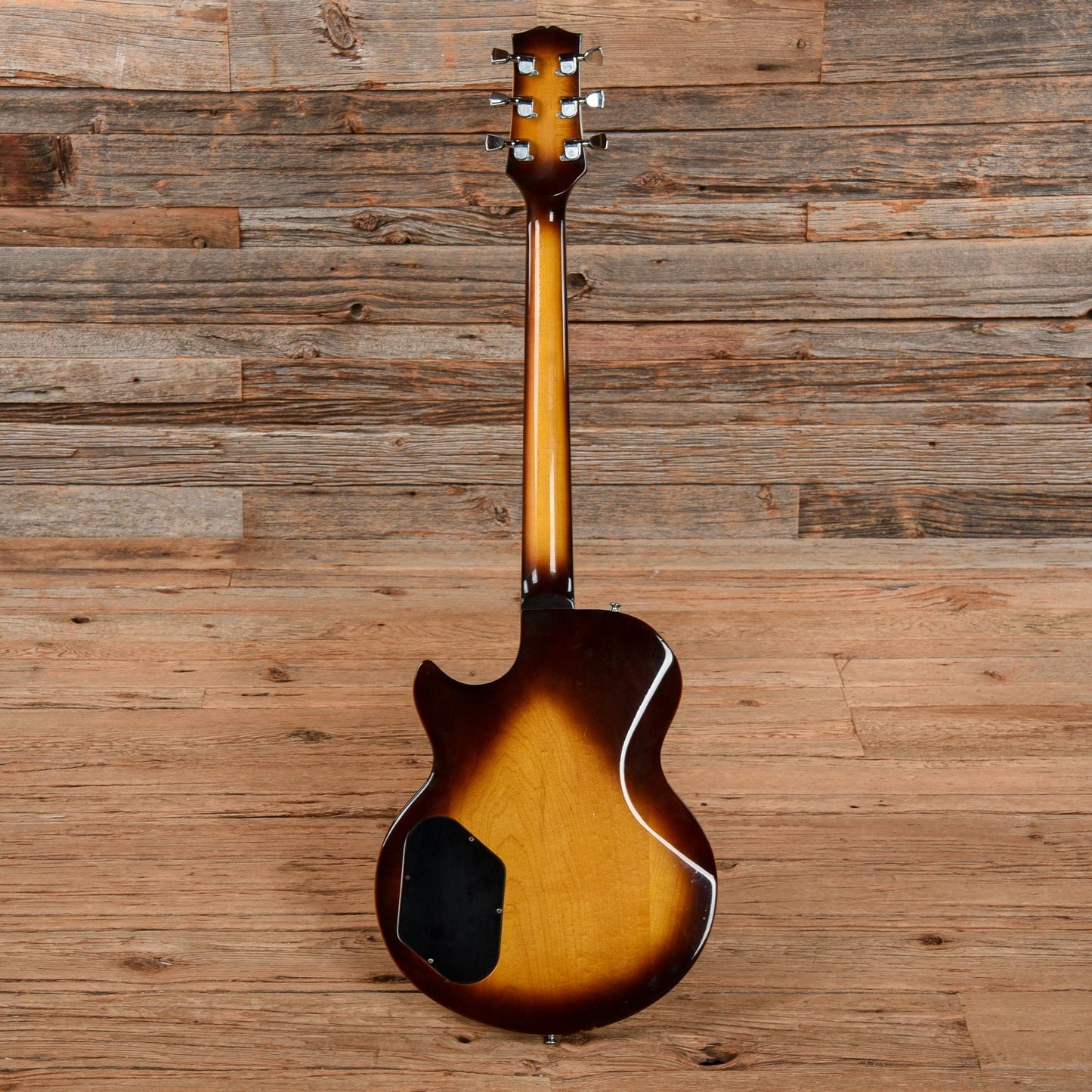 Gibson L-6S Sunburst 1979 Electric Guitars / Solid Body