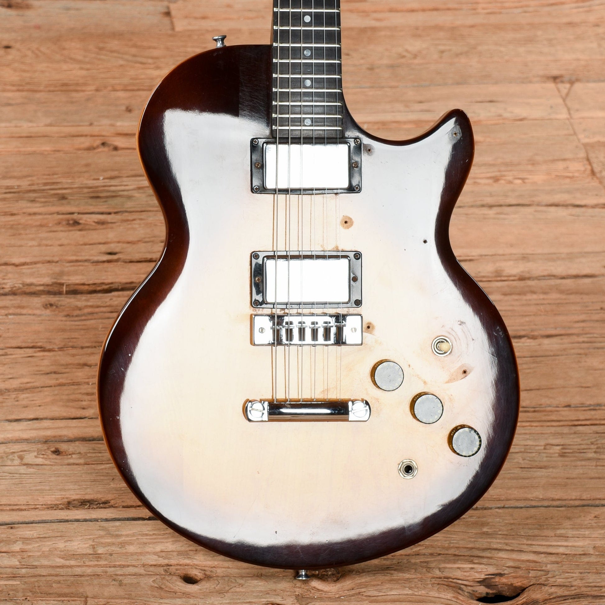 Gibson L-6S Sunburst 1979 Electric Guitars / Solid Body