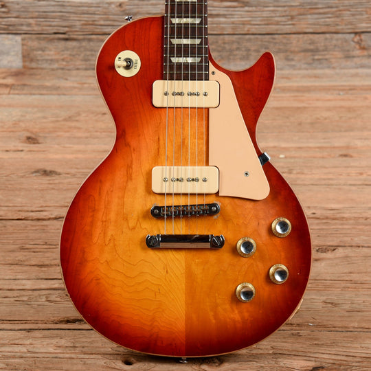 Gibson Les Paul 60s Tribute Cherry Sunburst 2011 Electric Guitars / Solid Body