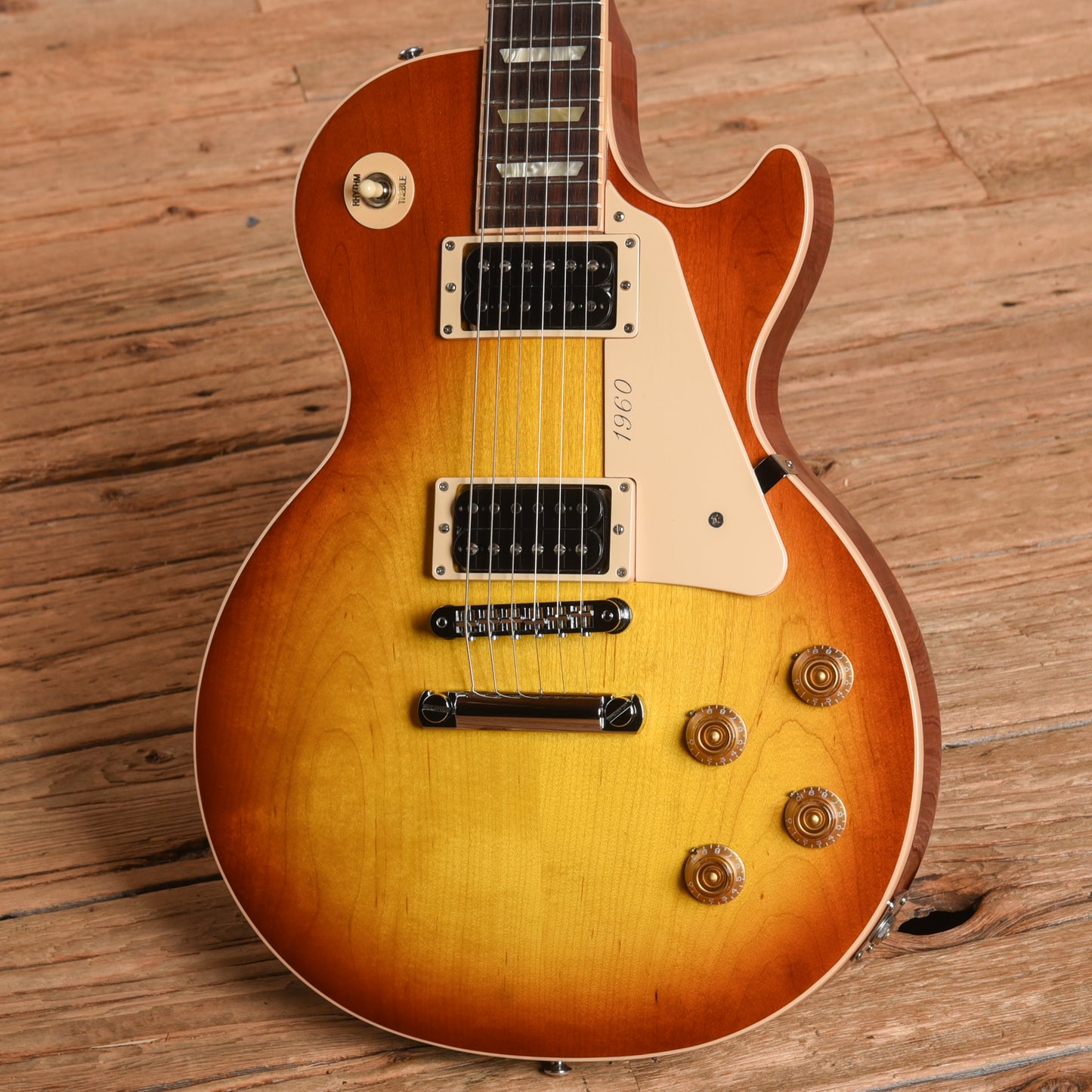 Gibson Les Paul Classic Cherry Sunburst 2011 Electric Guitars / Solid Body