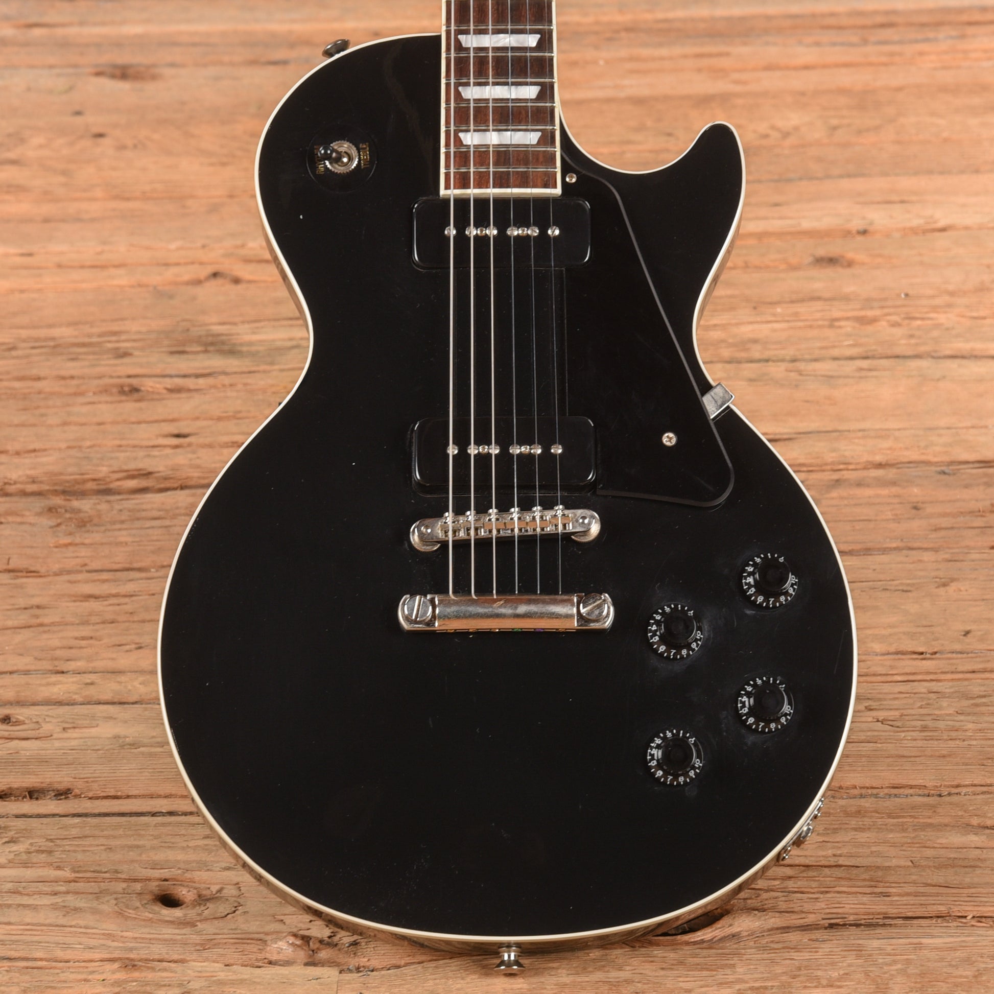 Gibson Les Paul Classic Ebony 2018 Electric Guitars / Solid Body