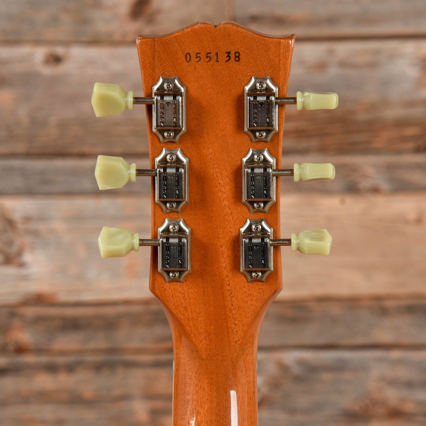 Gibson Les Paul Classic Goldtop 2005 Electric Guitars / Solid Body