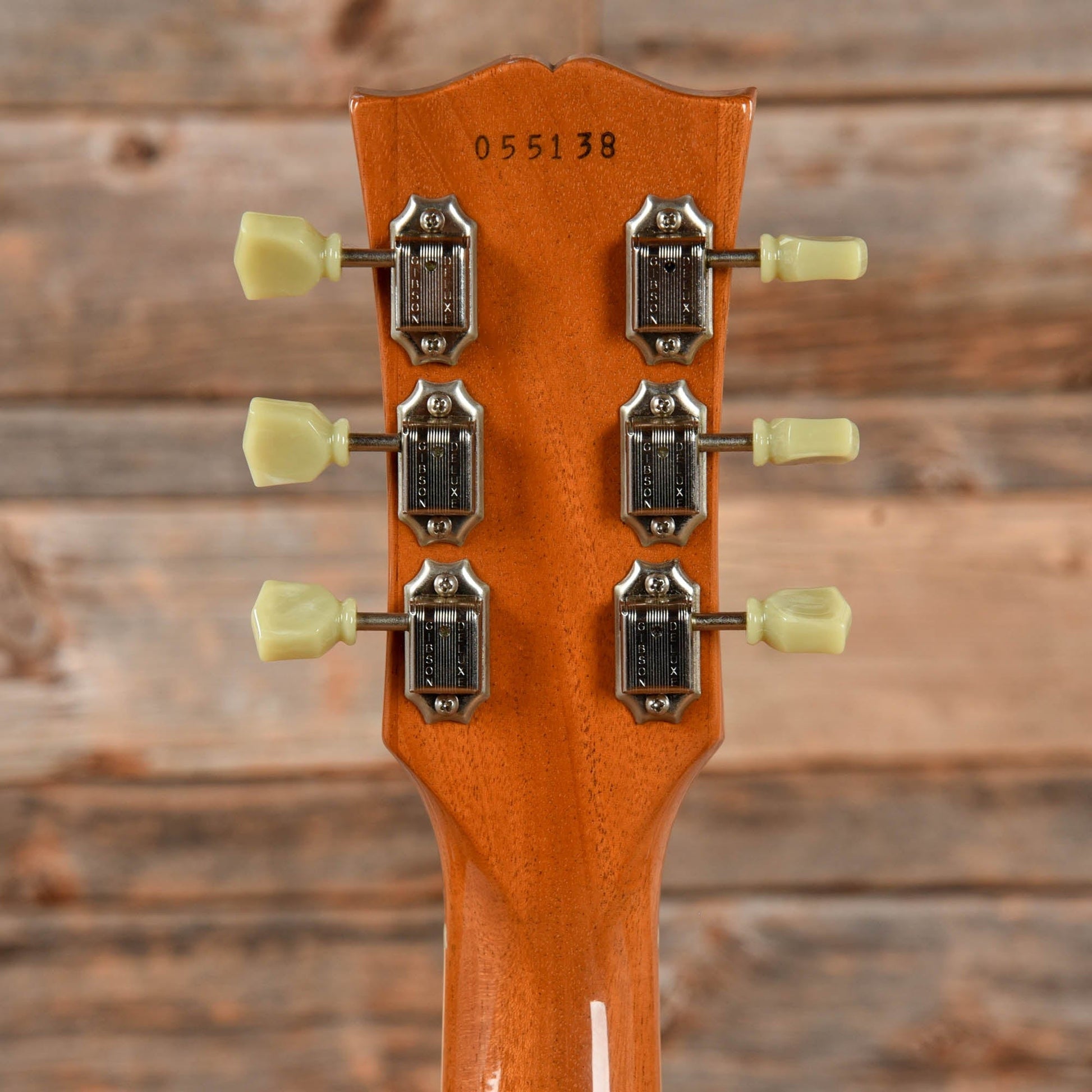 Gibson Les Paul Classic Goldtop 2005 Electric Guitars / Solid Body