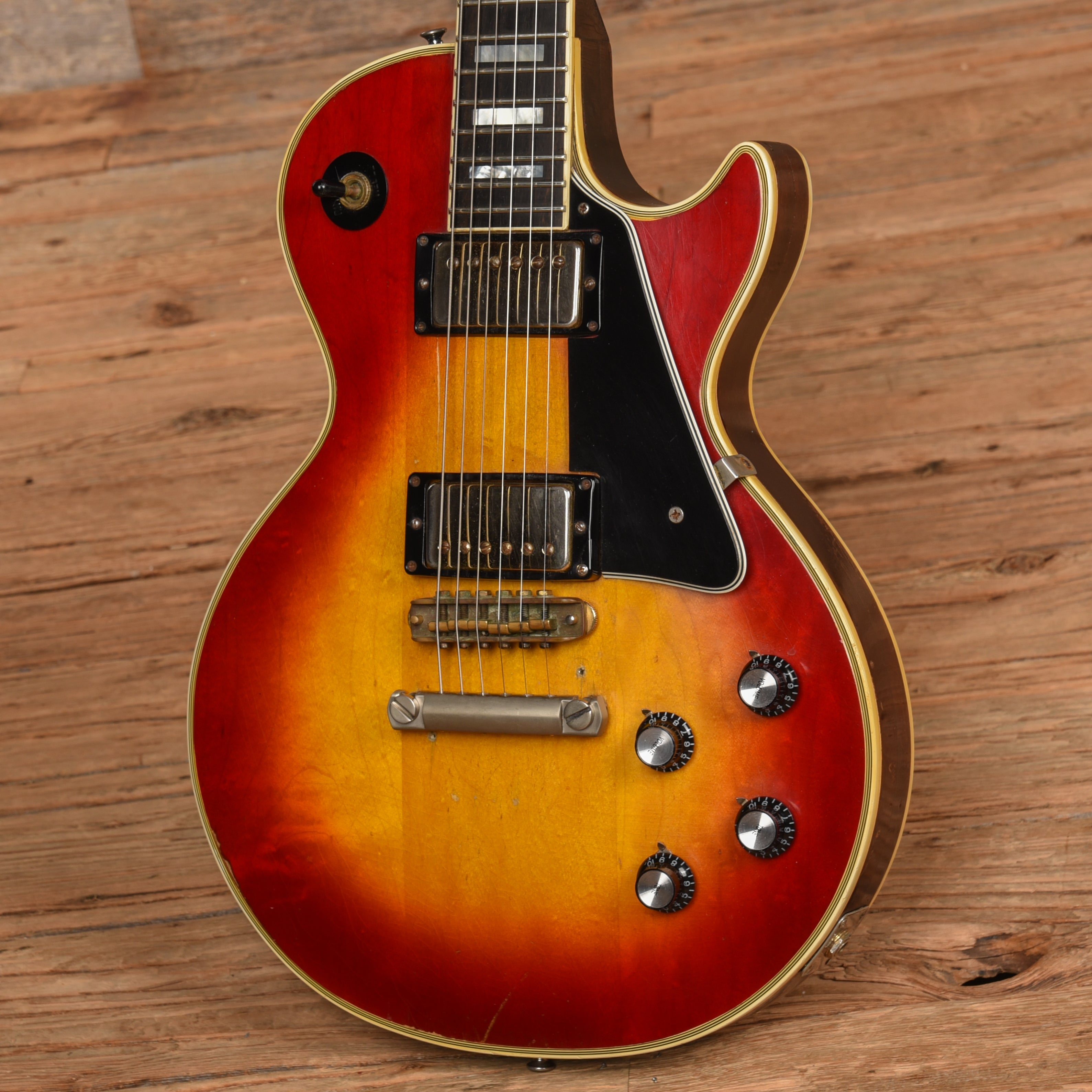 Gibson Les Paul Custom Cherry Sunburst 1972 Electric Guitars / Solid Body