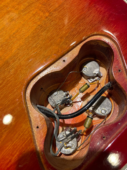 Gibson Les Paul Custom Cherry Sunburst 1974 Electric Guitars / Solid Body