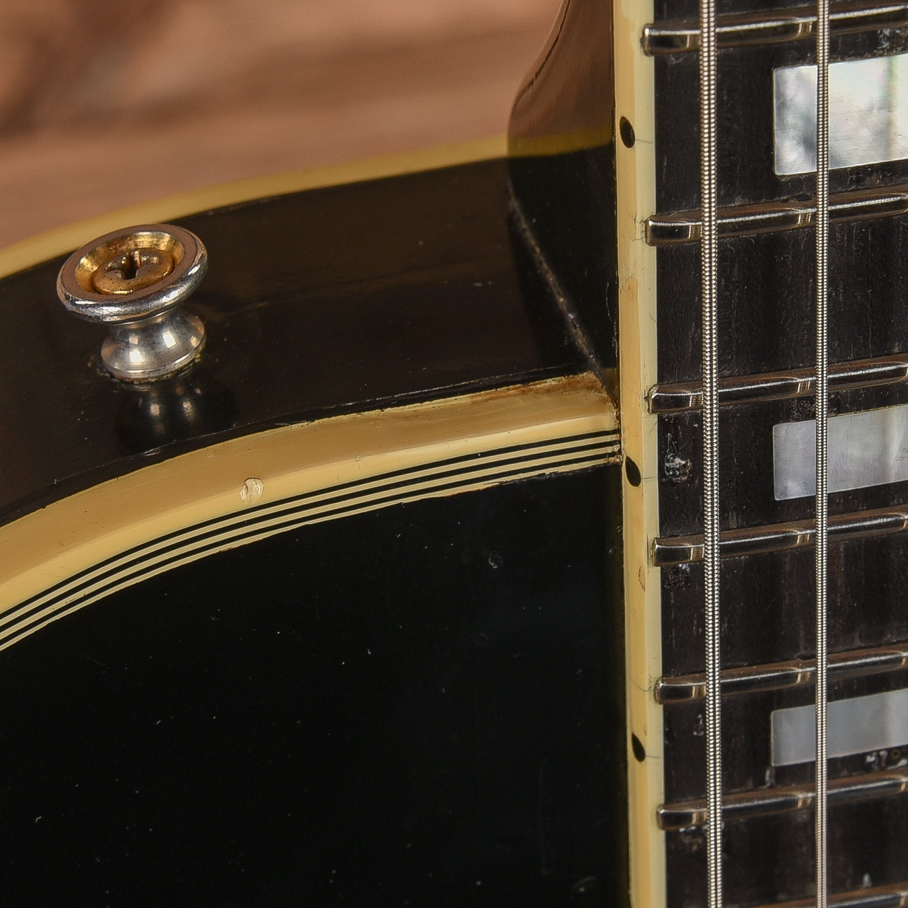 Gibson Les Paul Custom Ebony 1975 Electric Guitars / Solid Body