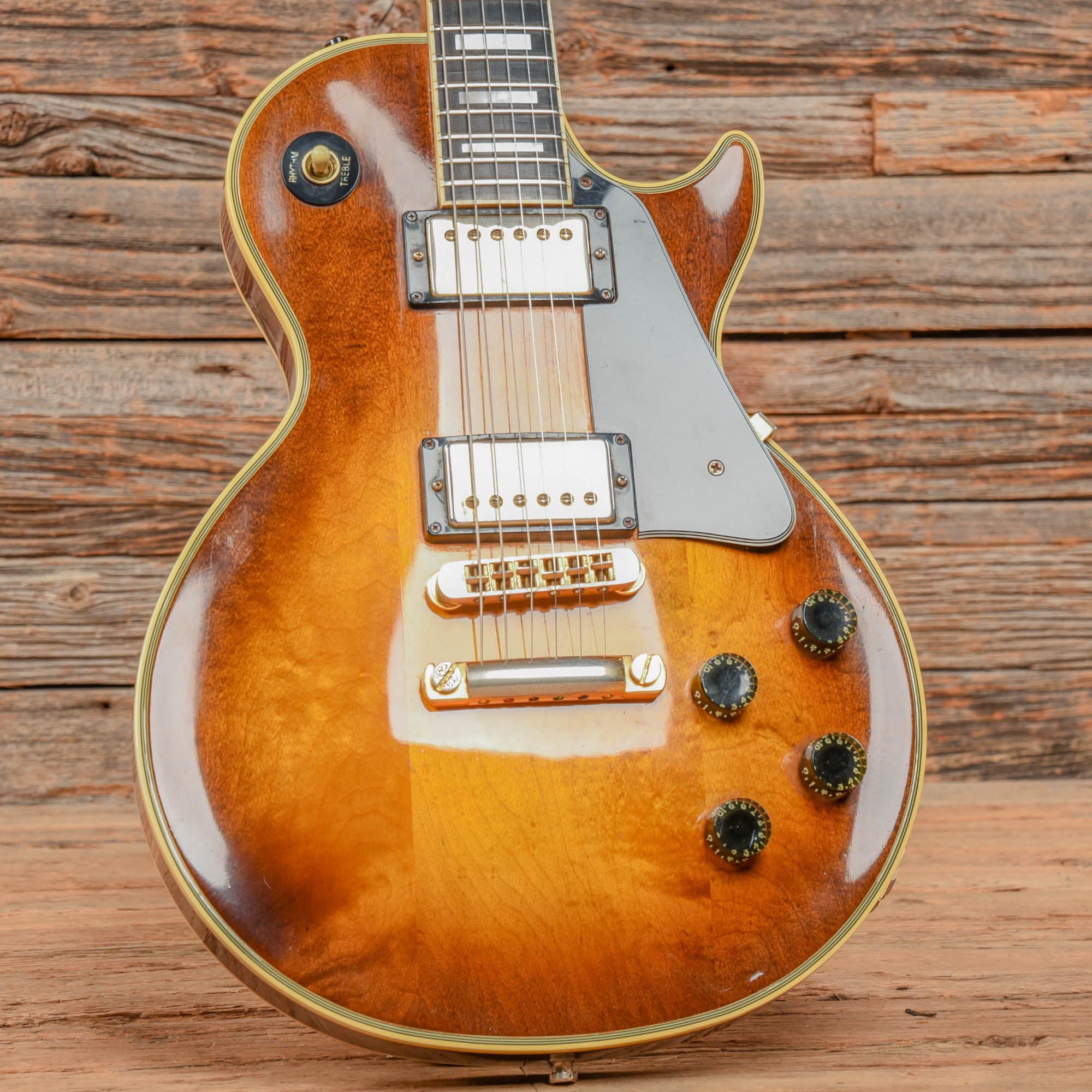 Gibson Les Paul Custom Honey Burst 1982 – Chicago Music Exchange
