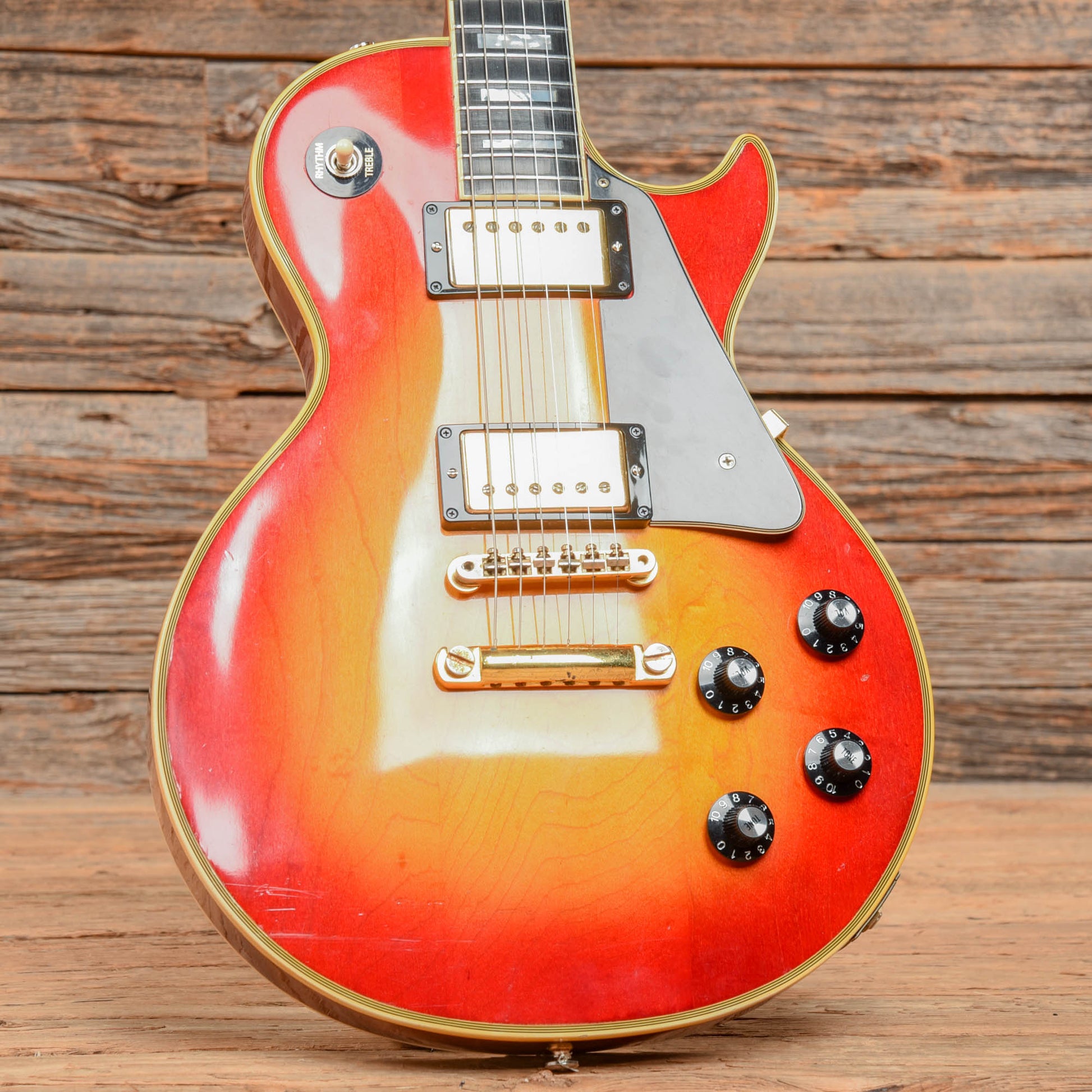 Gibson Les Paul Custom Sunburst 1972 Electric Guitars / Solid Body