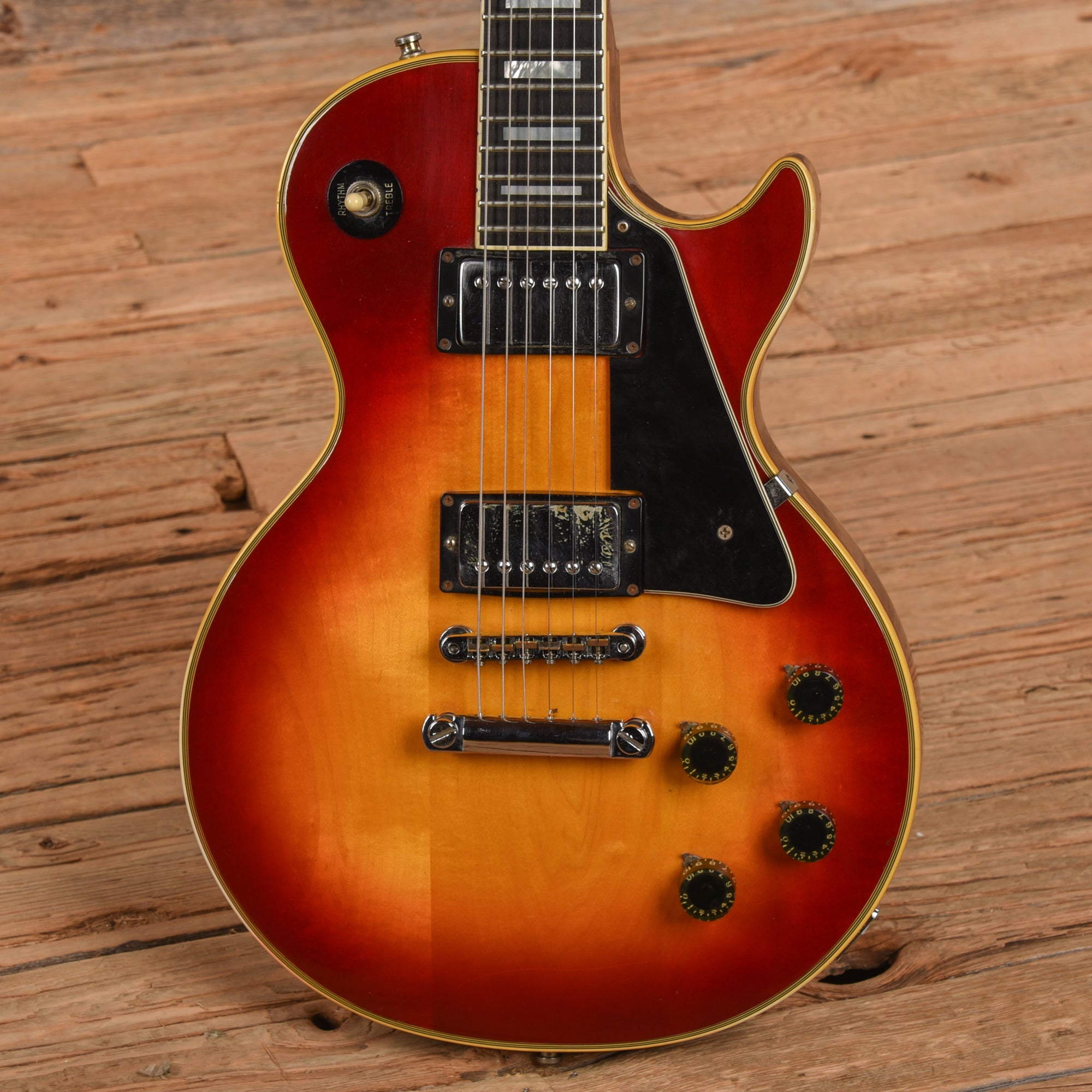 Gibson Les Paul Custom Sunburst 1972 Electric Guitars / Solid Body