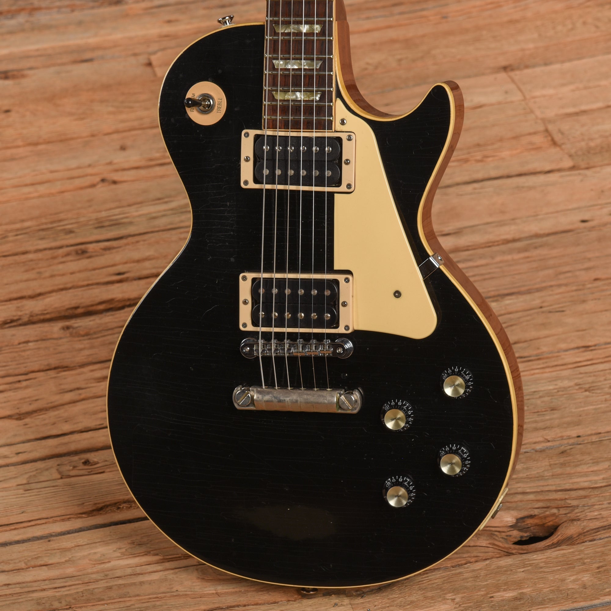 Gibson Les Paul Deluxe Black 1972 Electric Guitars / Solid Body