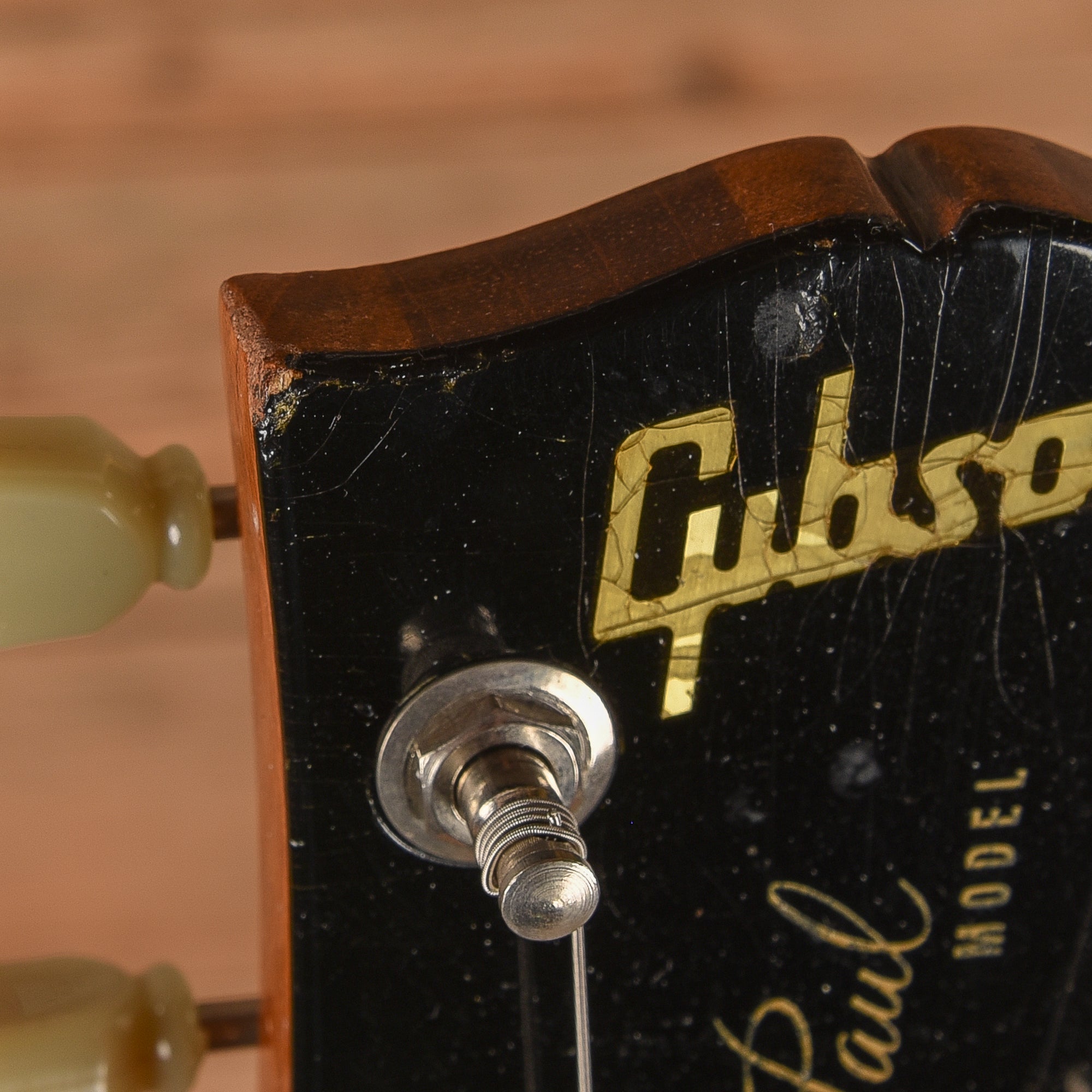 Gibson Les Paul Deluxe Black 1972 Electric Guitars / Solid Body