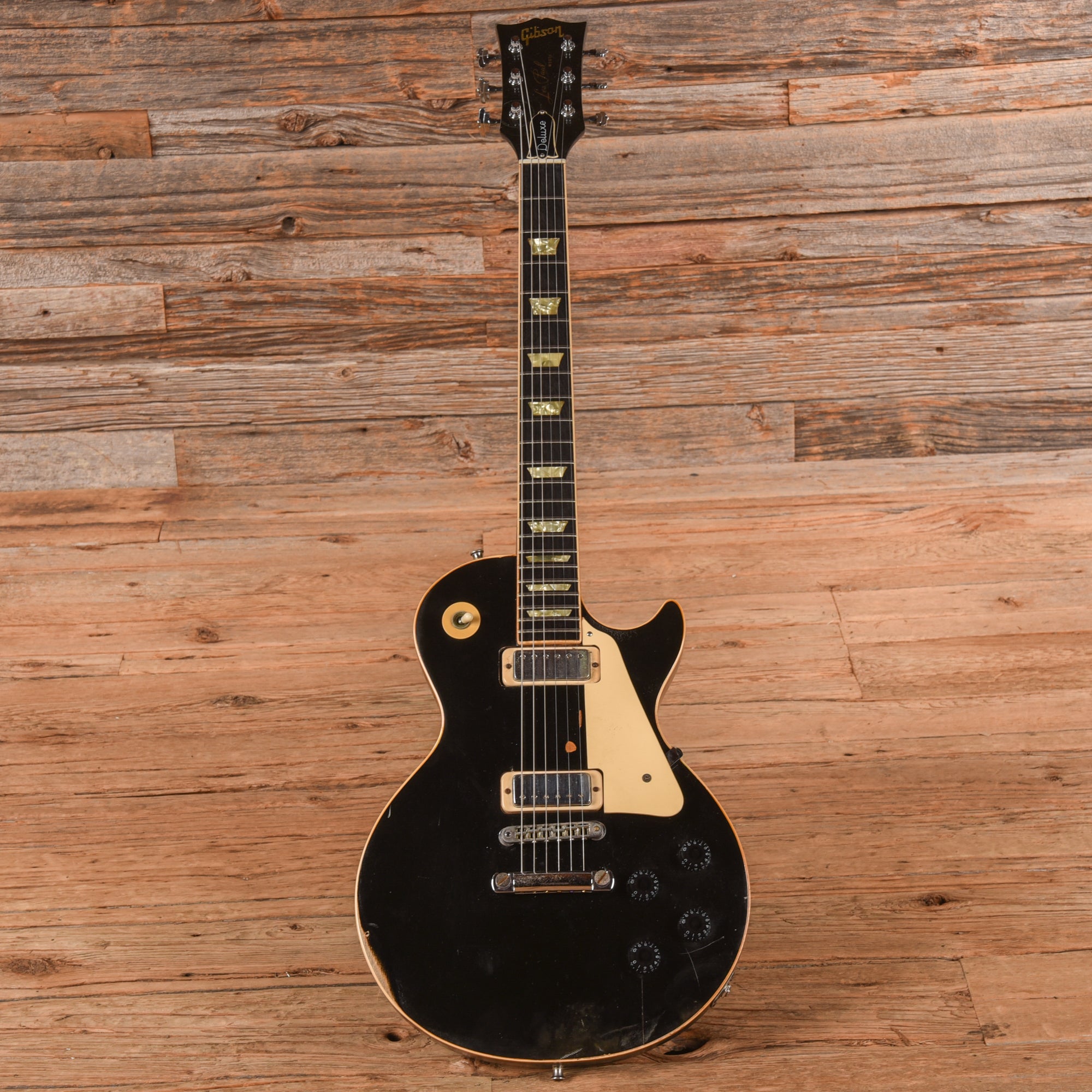 Gibson Les Paul Deluxe Black 1977 Electric Guitars / Solid Body