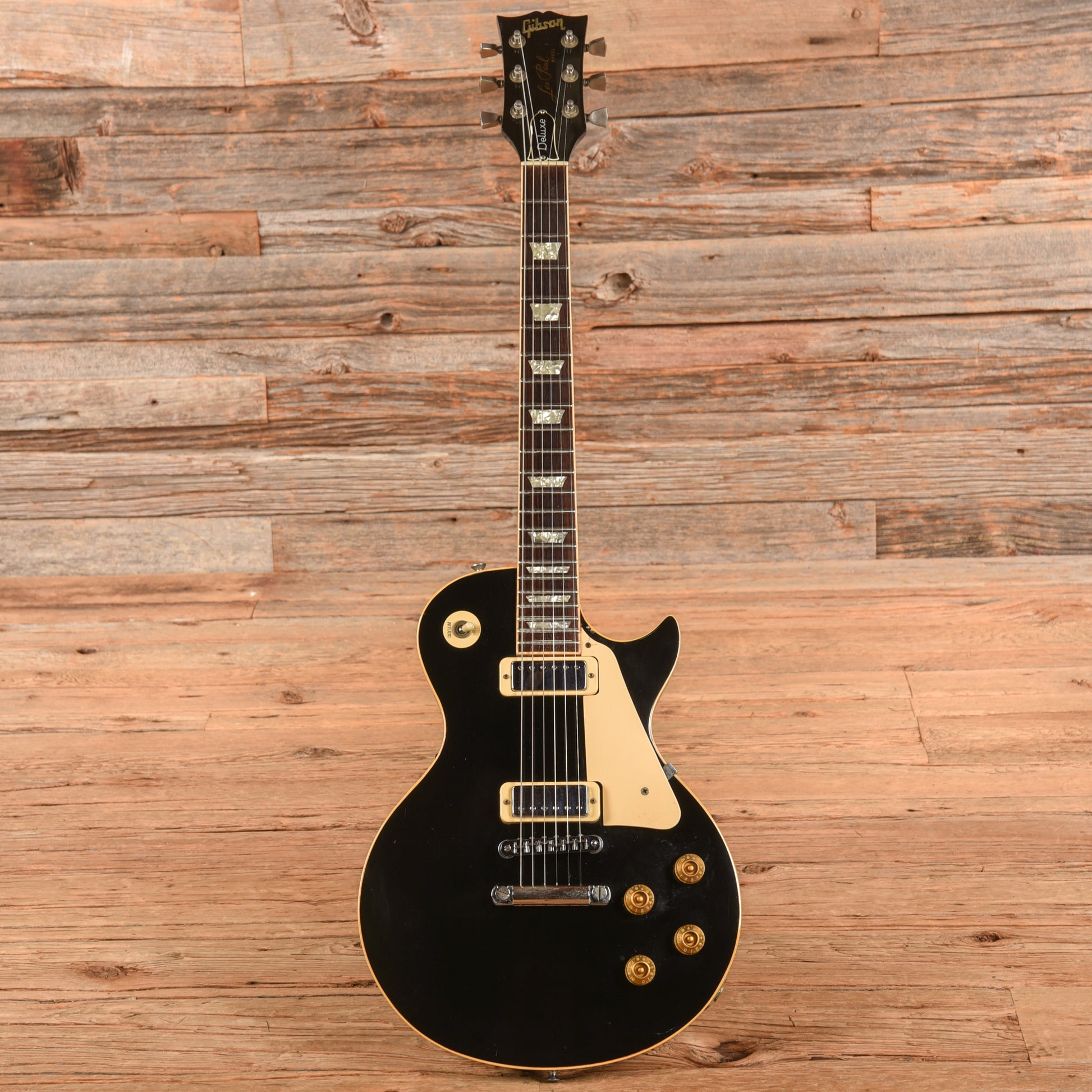 Gibson Les Paul Deluxe Black 1980 Electric Guitars / Solid Body
