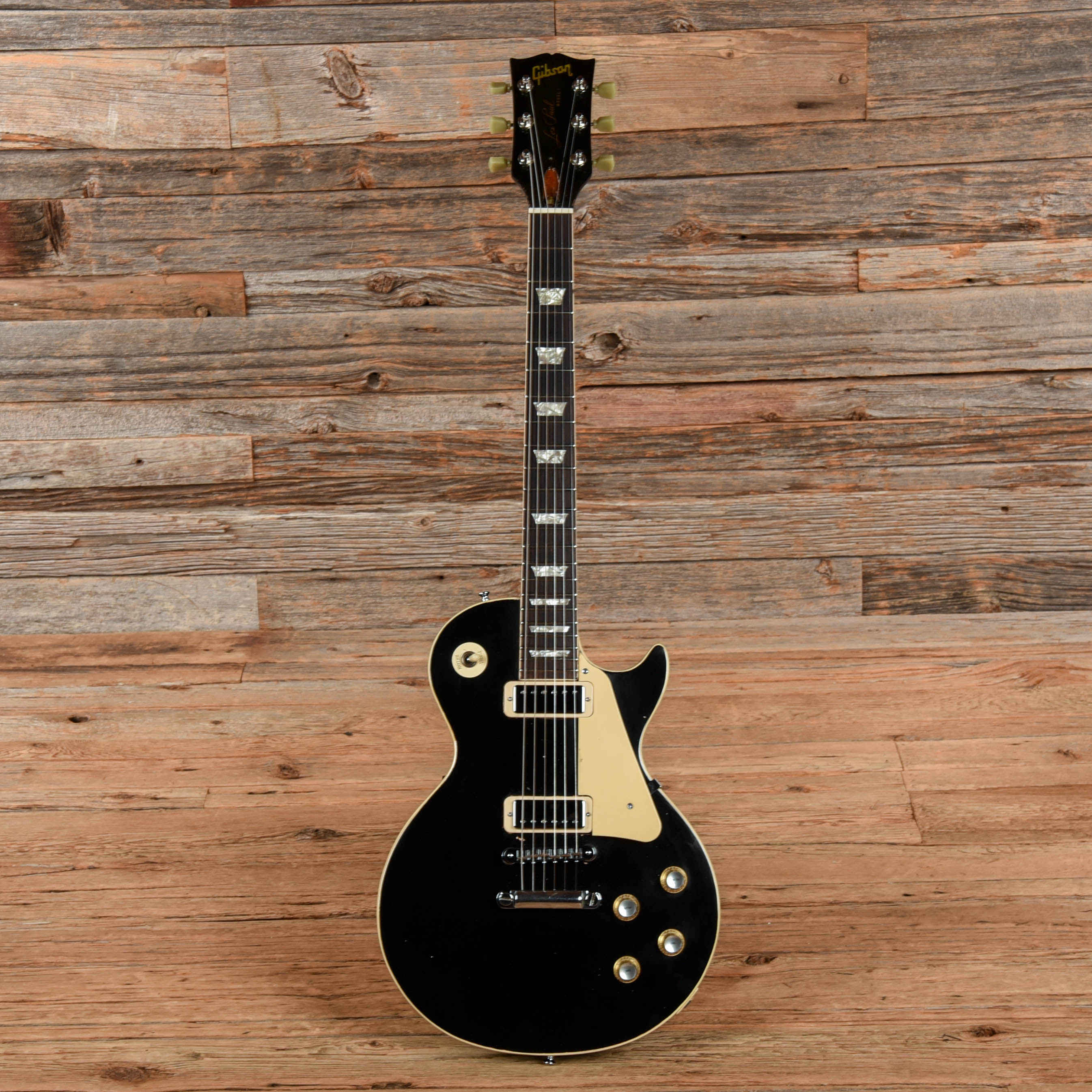 Gibson Les Paul Deluxe Black Refin 1970s Electric Guitars / Solid Body