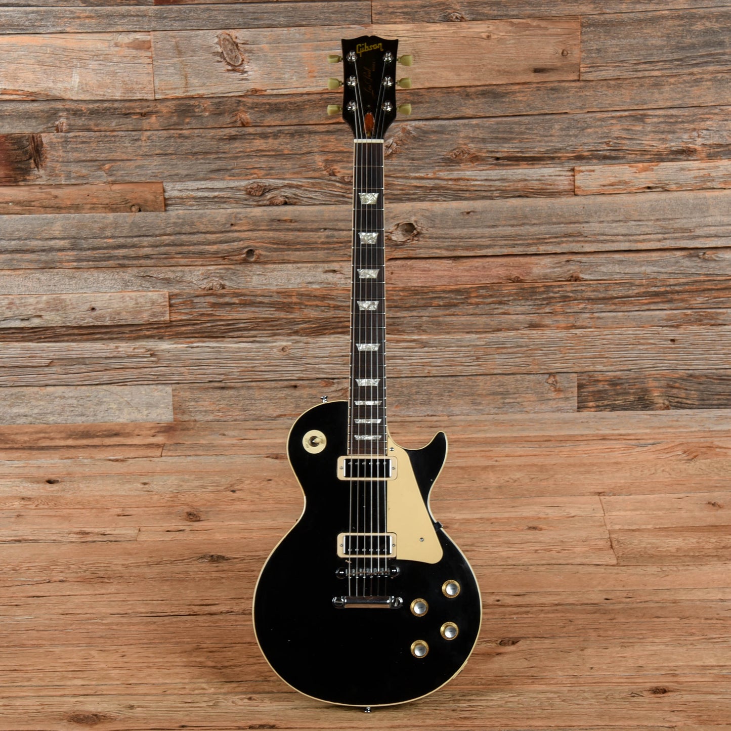 Gibson Les Paul Deluxe Black Refin 1970s Electric Guitars / Solid Body