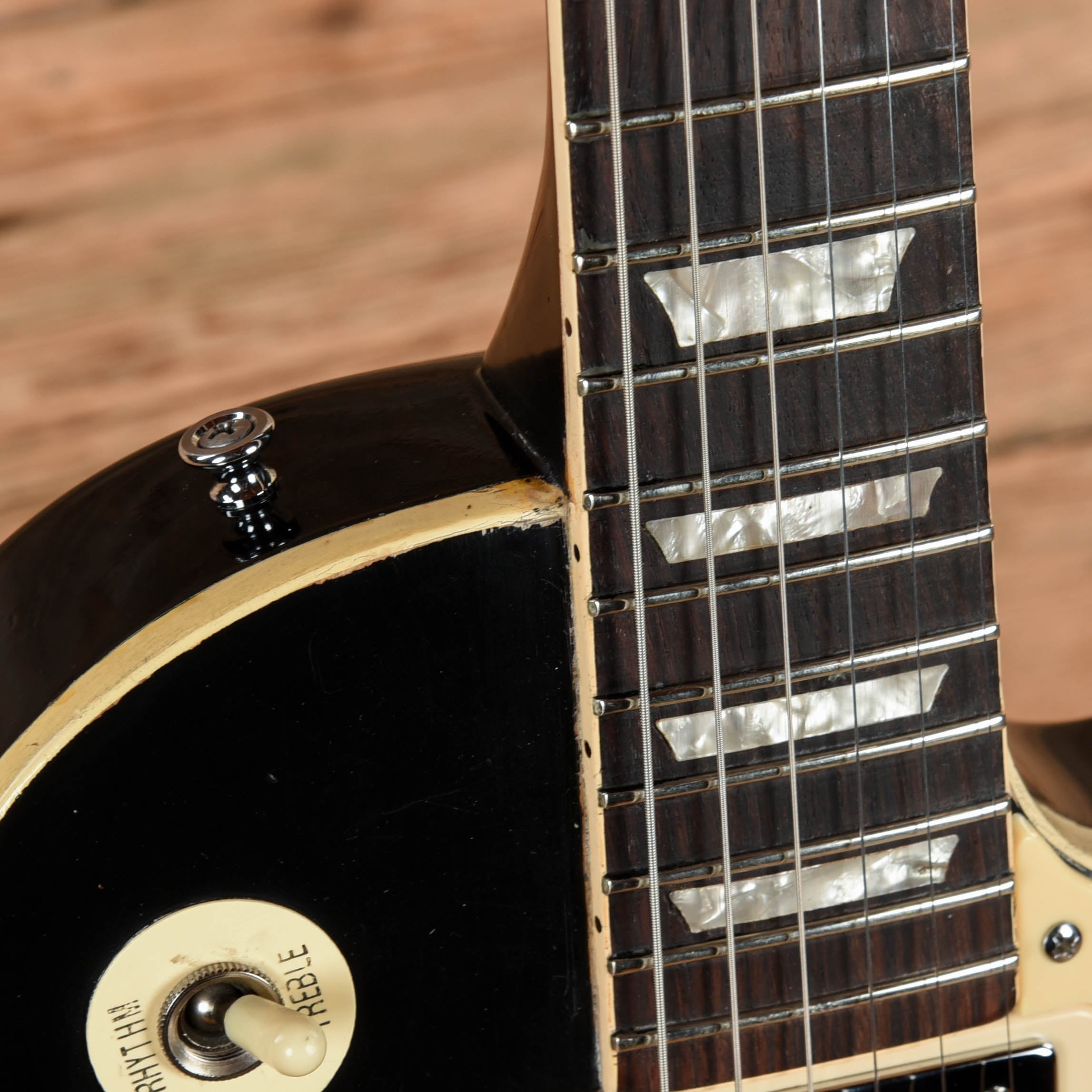 Gibson Les Paul Deluxe Black Refin 1970s Electric Guitars / Solid Body