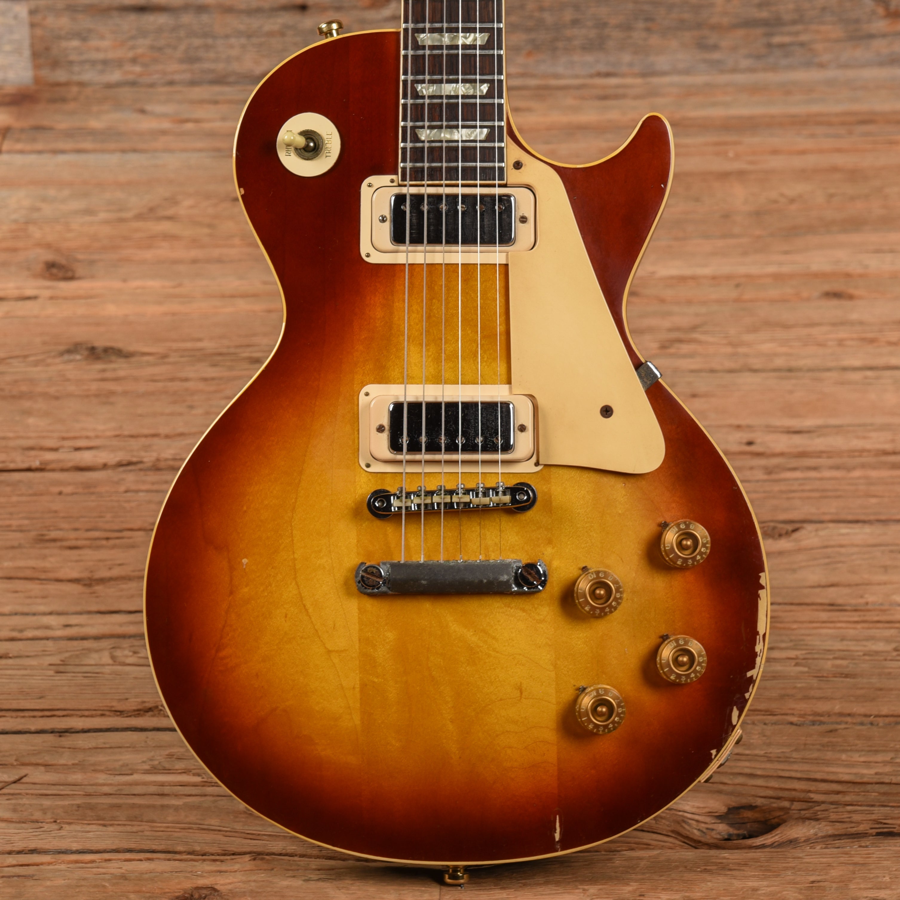 Gibson Les Paul Deluxe Cherry Sunburst 1971 Electric Guitars / Solid Body
