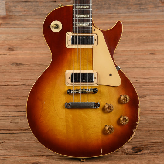Gibson Les Paul Deluxe Cherry Sunburst 1971 Electric Guitars / Solid Body